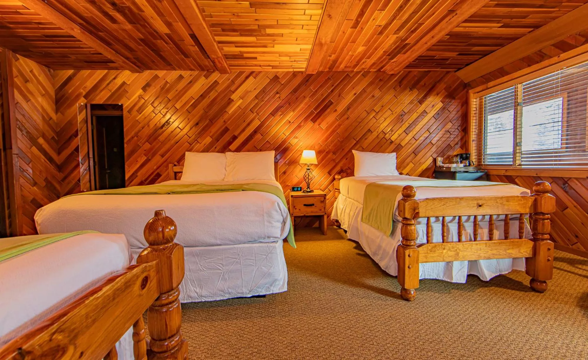 Bed in Cooper Spur Mountain Resort