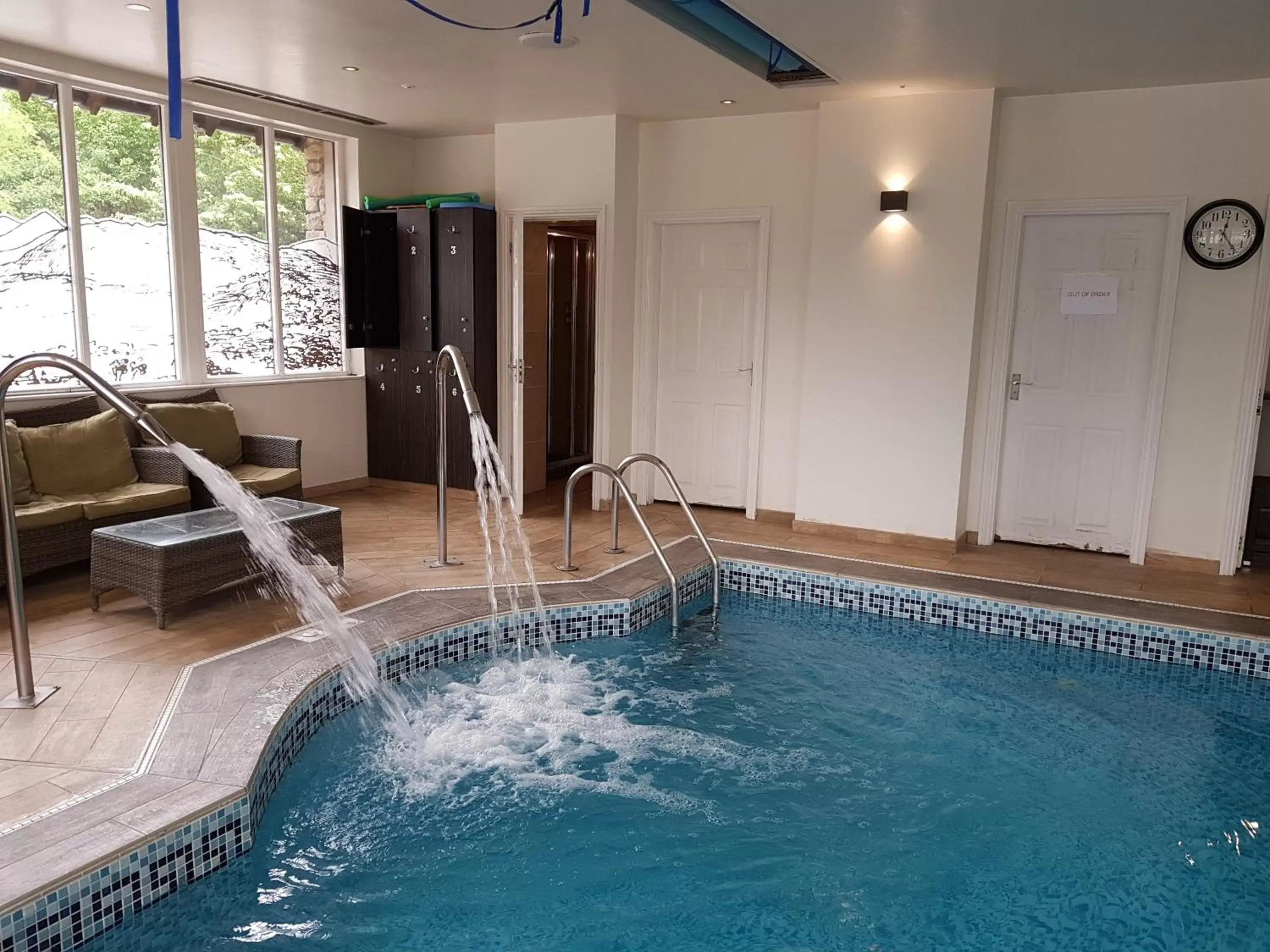 Swimming Pool in Stonecross Manor Hotel