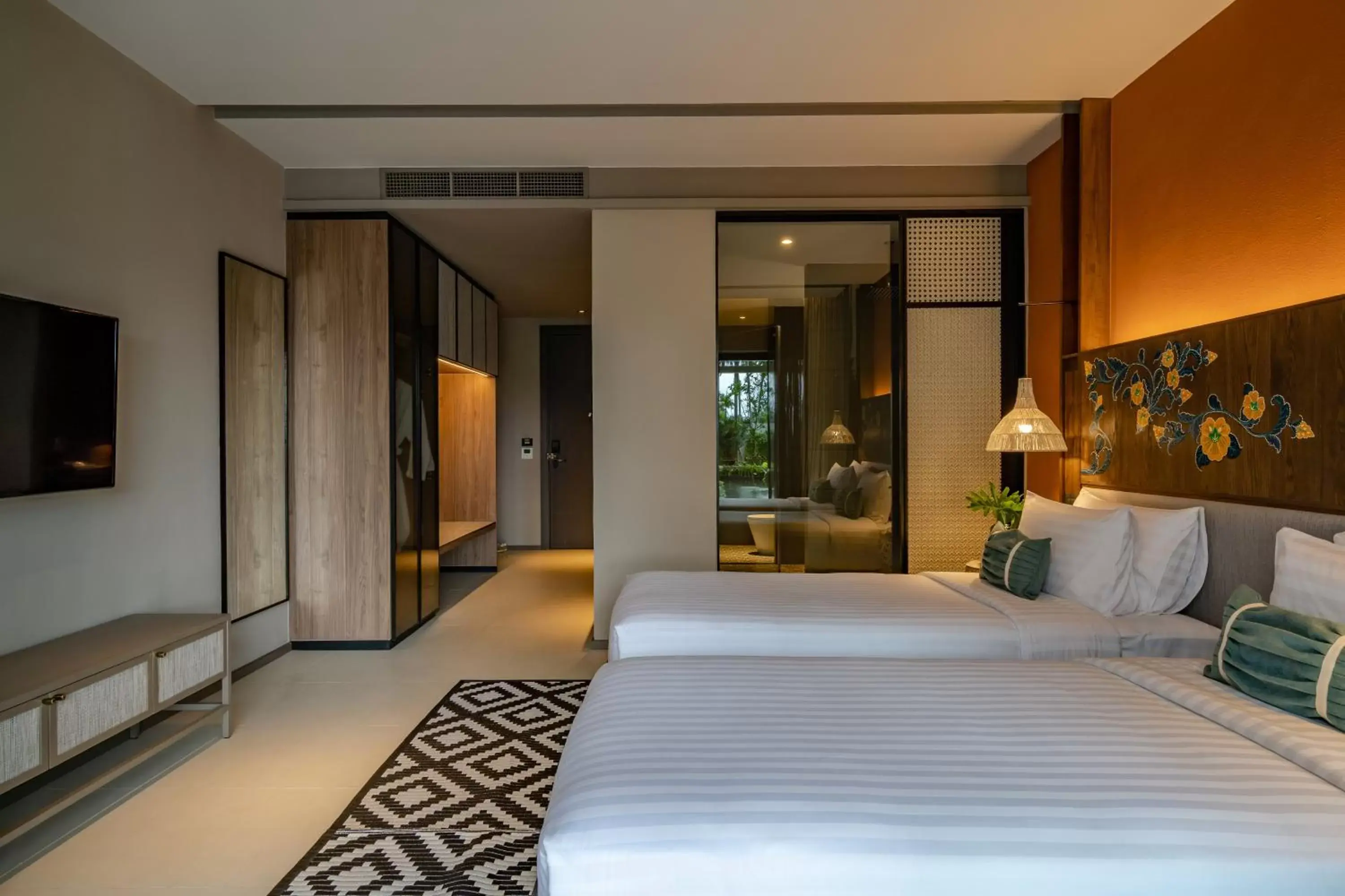 Bed in Grand Mercure Khao Lak Bangsak