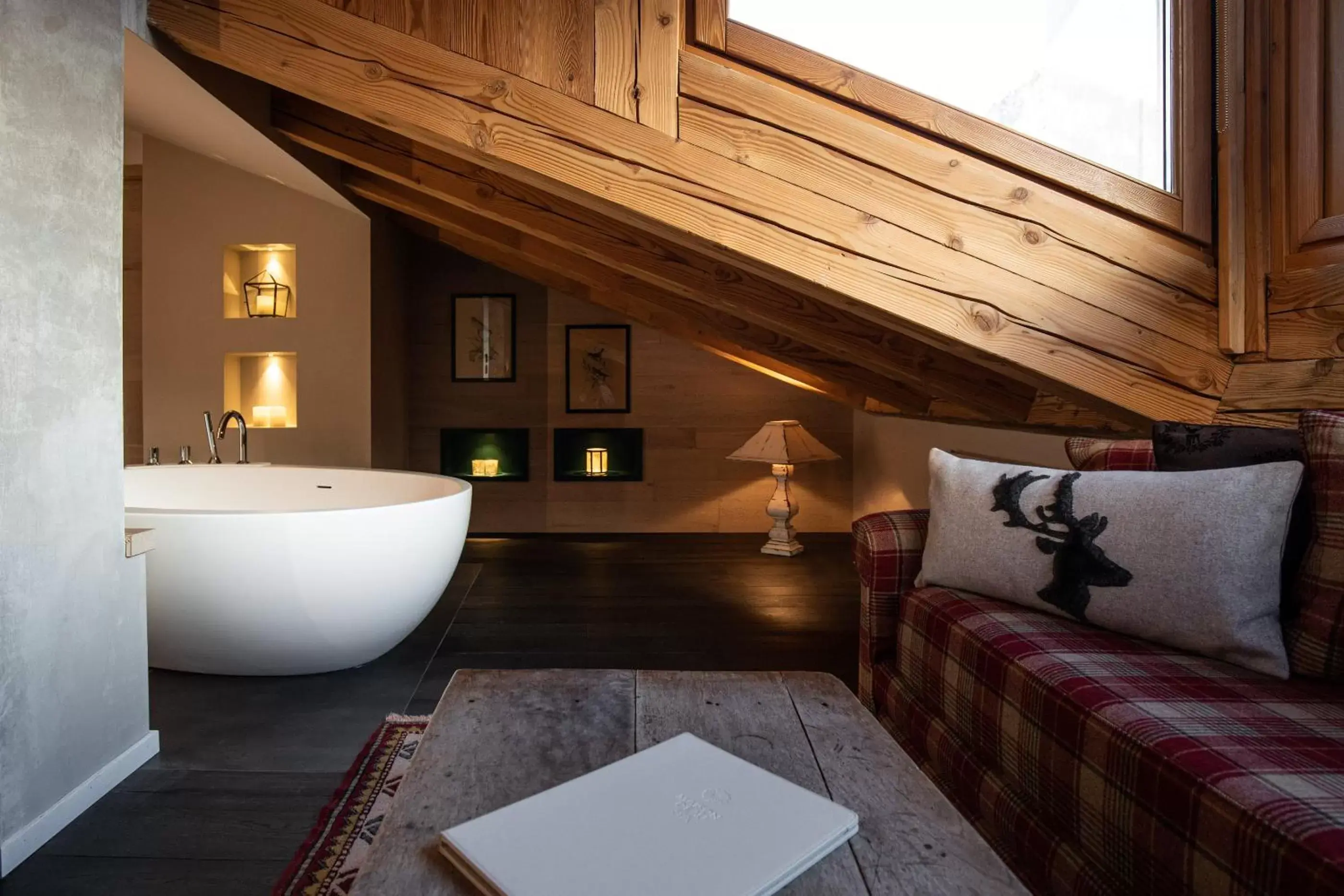 Bedroom, Bathroom in Auberge de La Maison