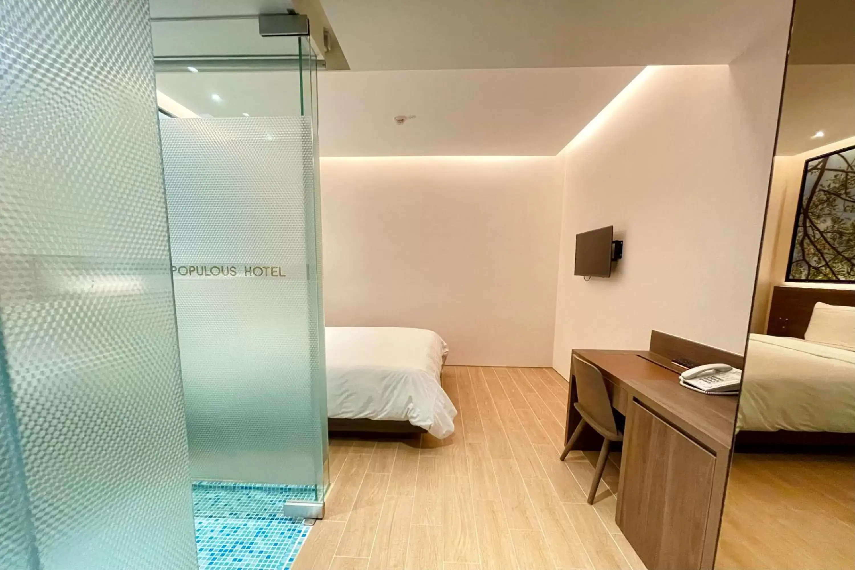 Bedroom, Bed in L Hotel Premier By Lion Peak