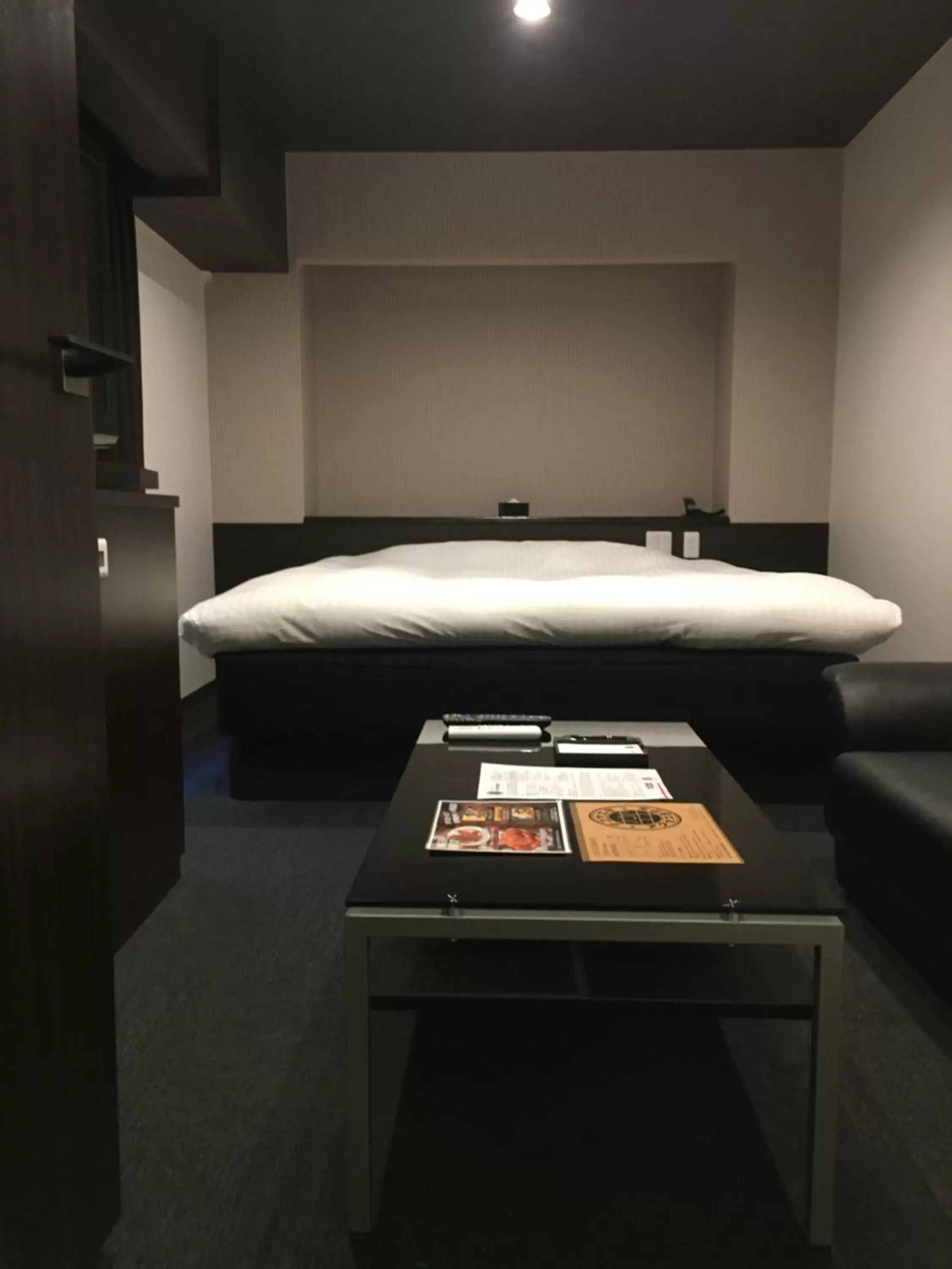 Bed in Nagoyaeki Access Hotel