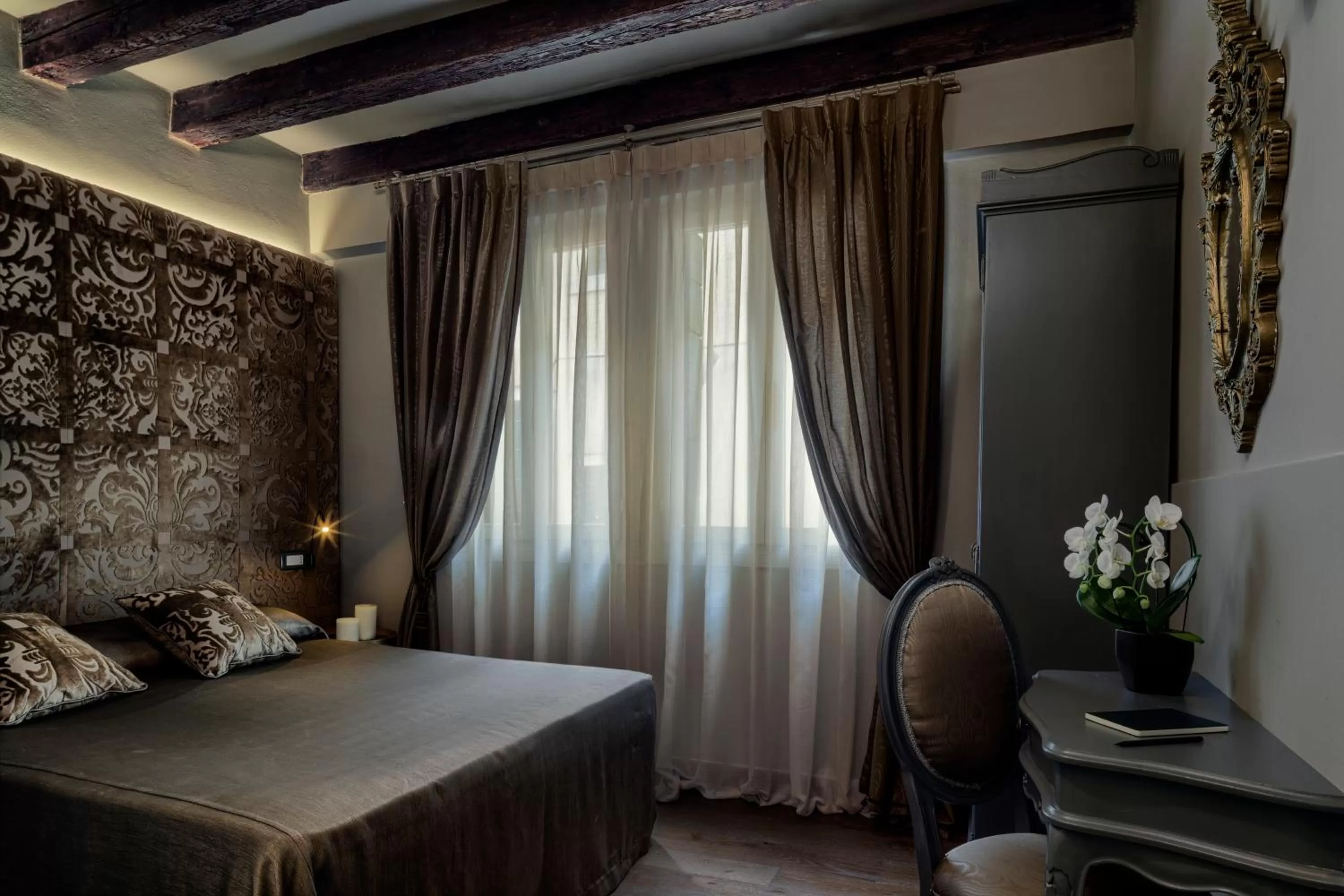 Photo of the whole room, Bed in Locanda Fiorita