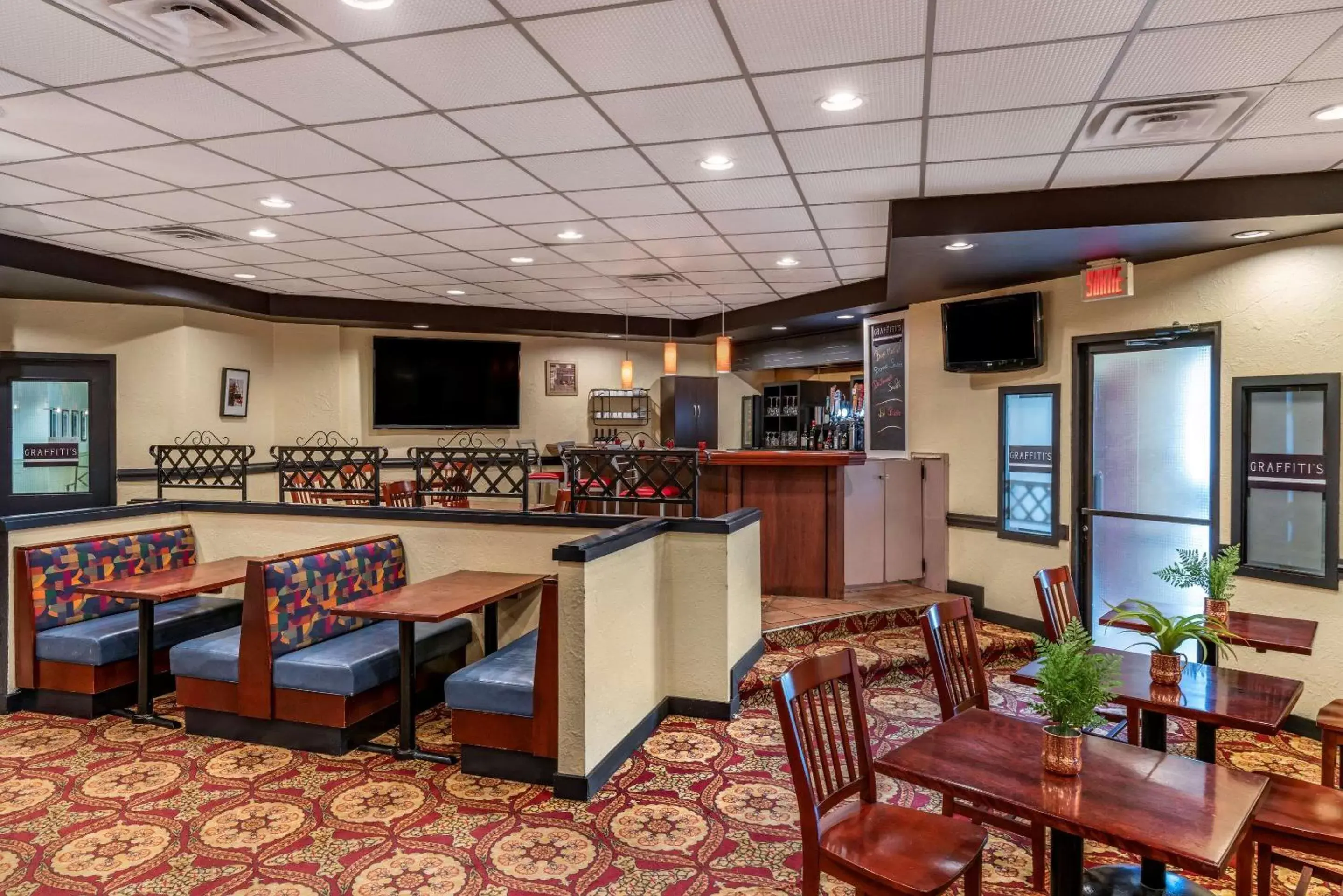 Restaurant/places to eat in Quality Inn and Suites Montreal East