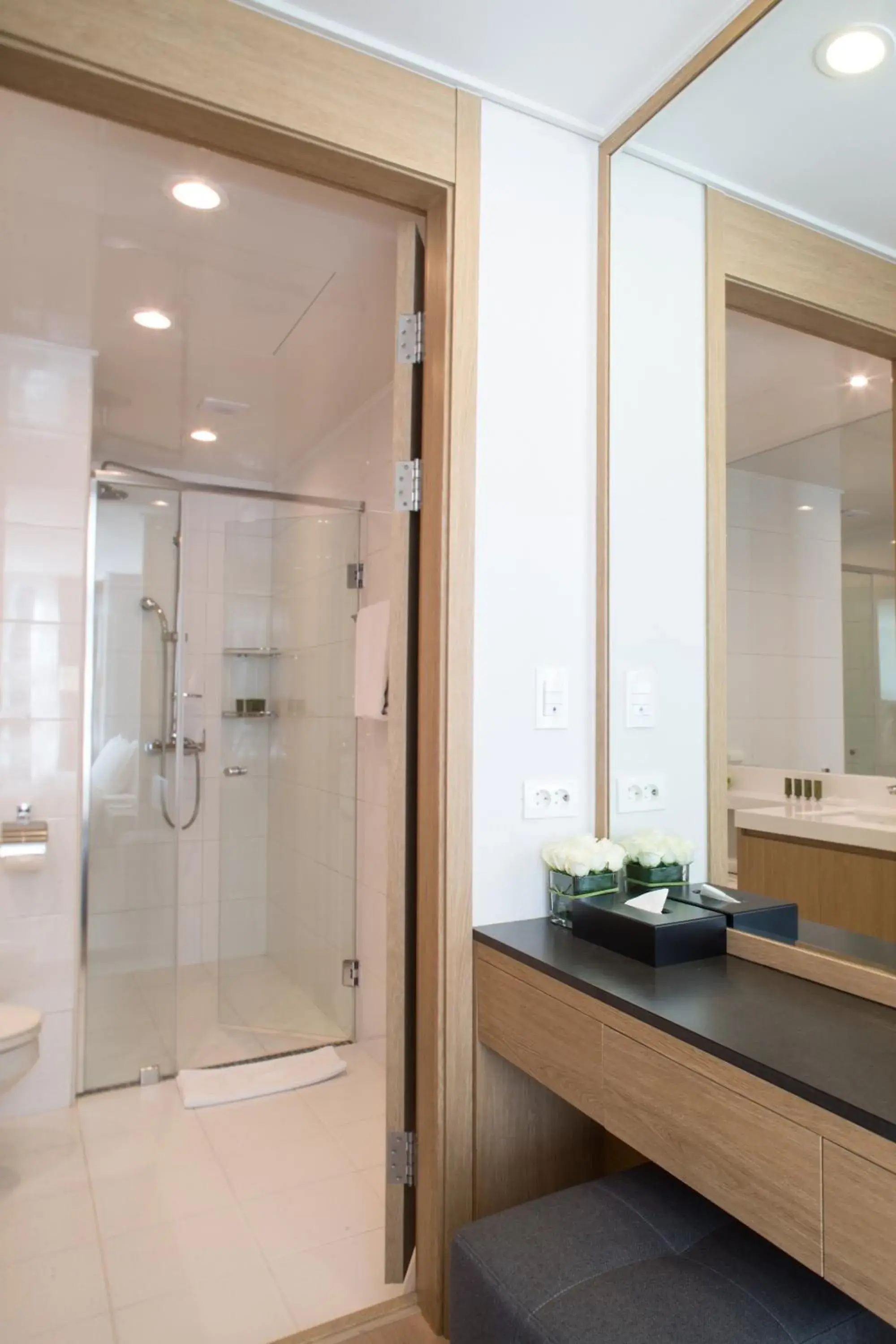 Shower, Bathroom in Fraser Place Central Seoul