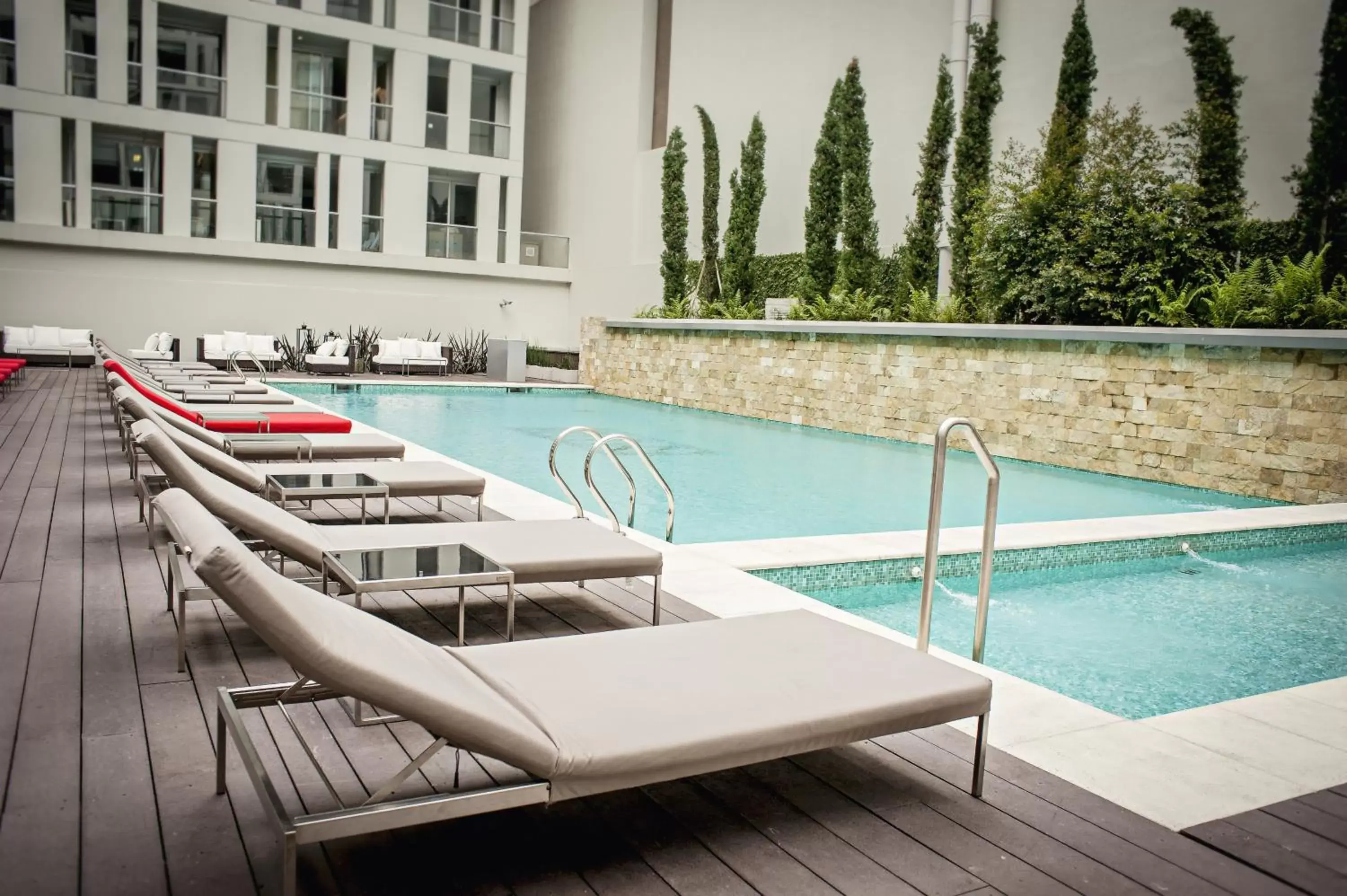 Solarium, Swimming Pool in Casasur Bellini Hotel