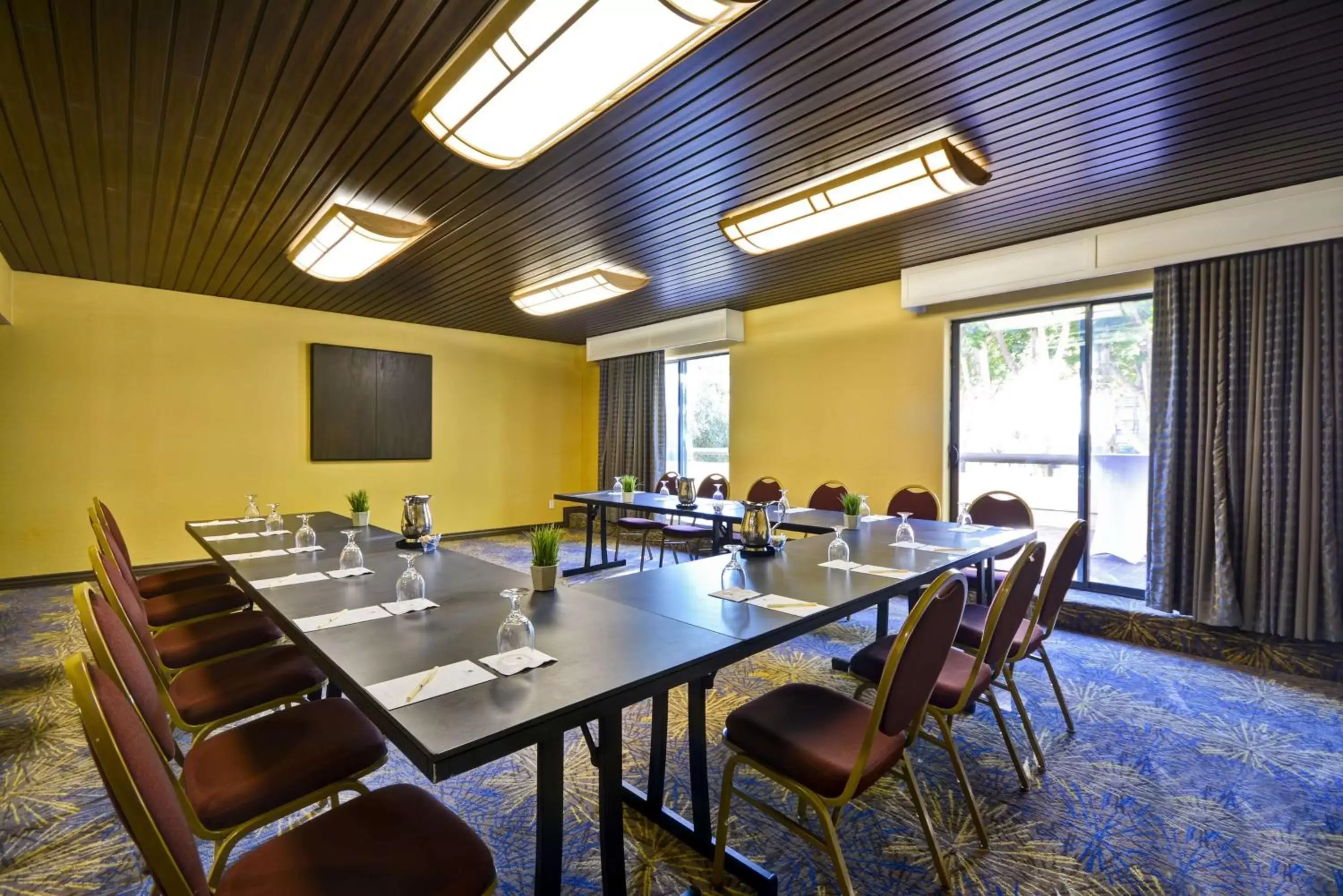 Meeting/conference room in DoubleTree by Hilton Phoenix North