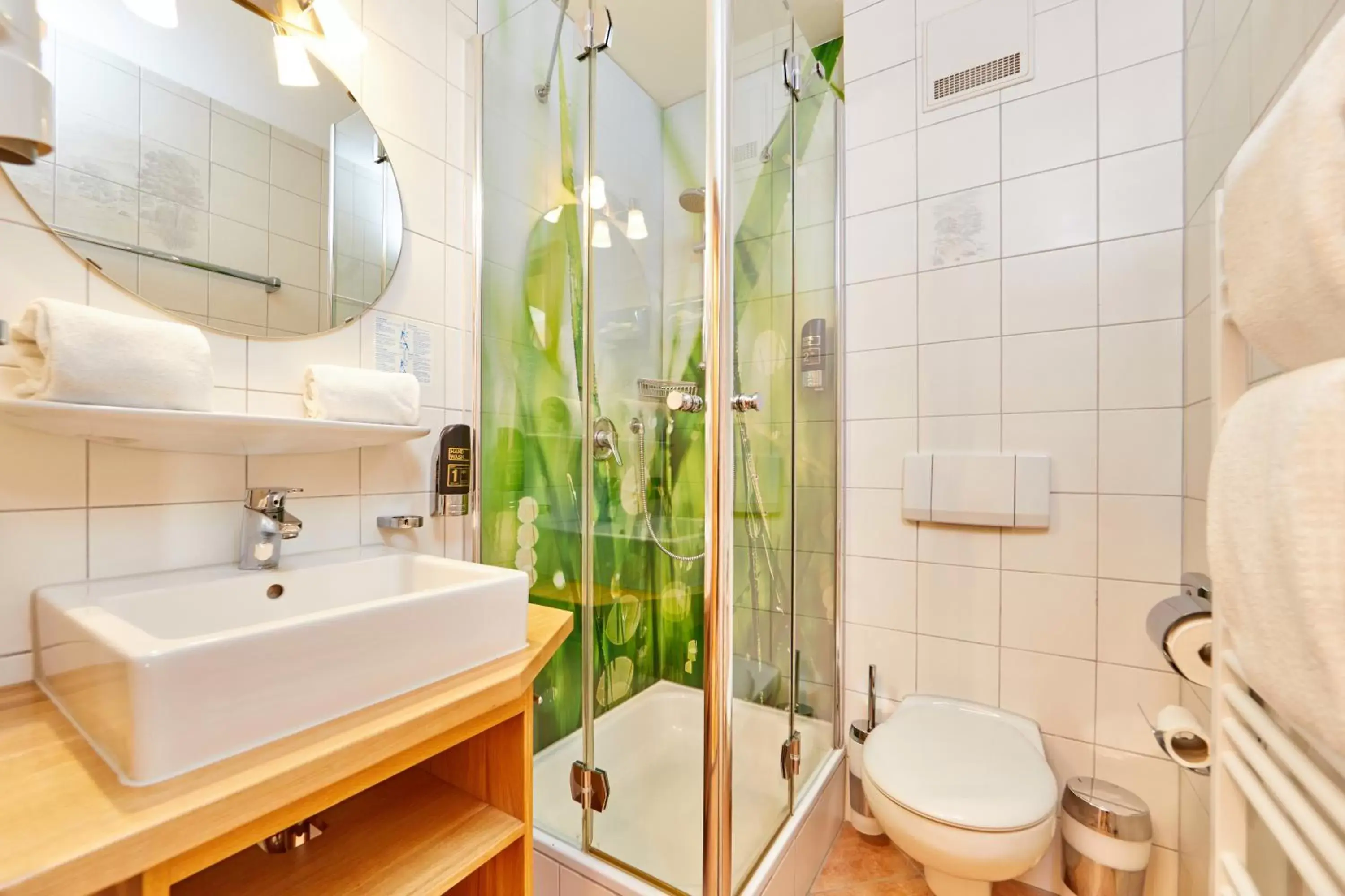 Bathroom in Gästehaus Brandnerhof
