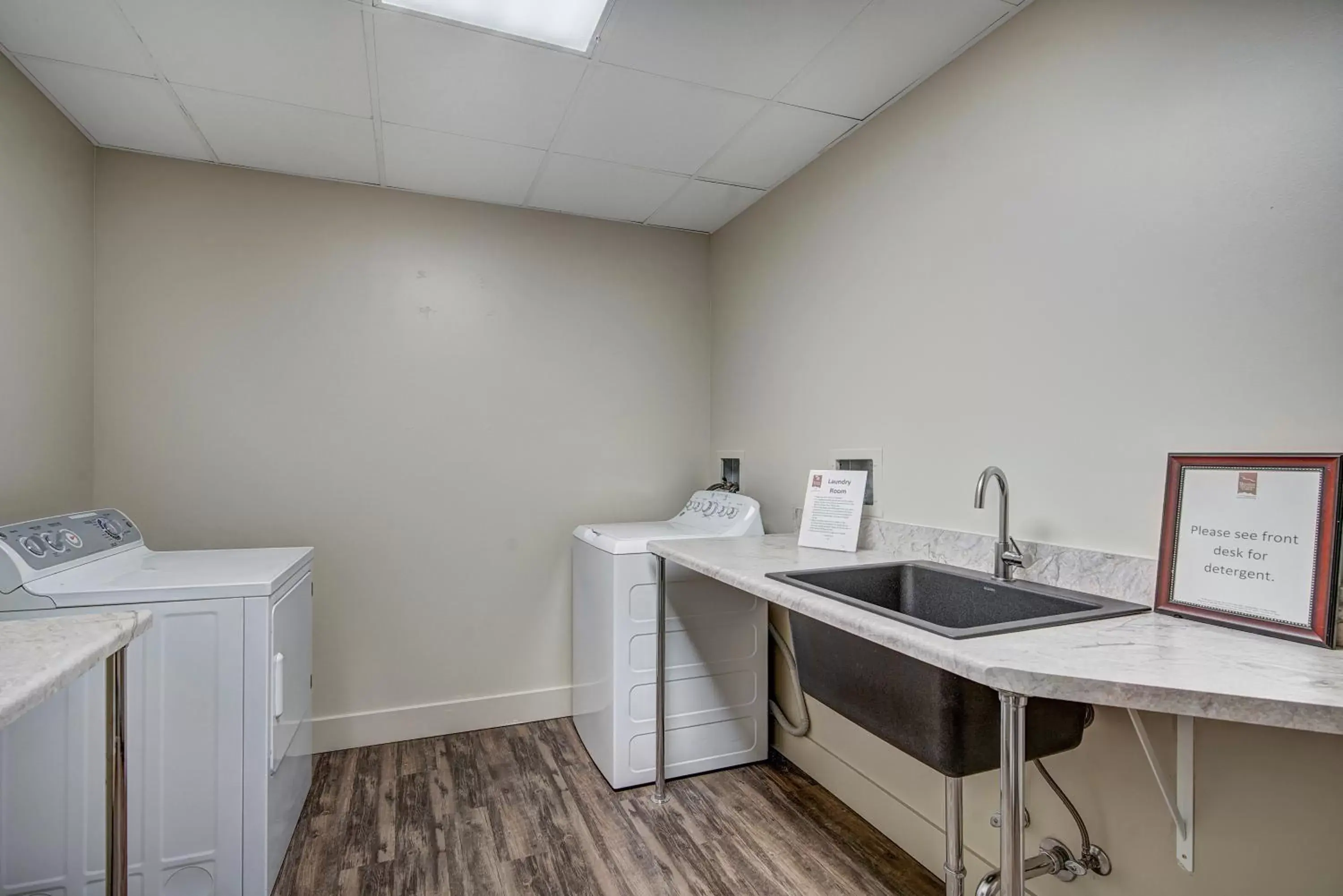 Kitchen/Kitchenette in Mountain Thunder Lodge