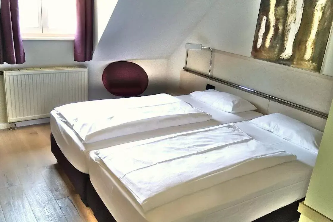 Bed in Schloss Reinach