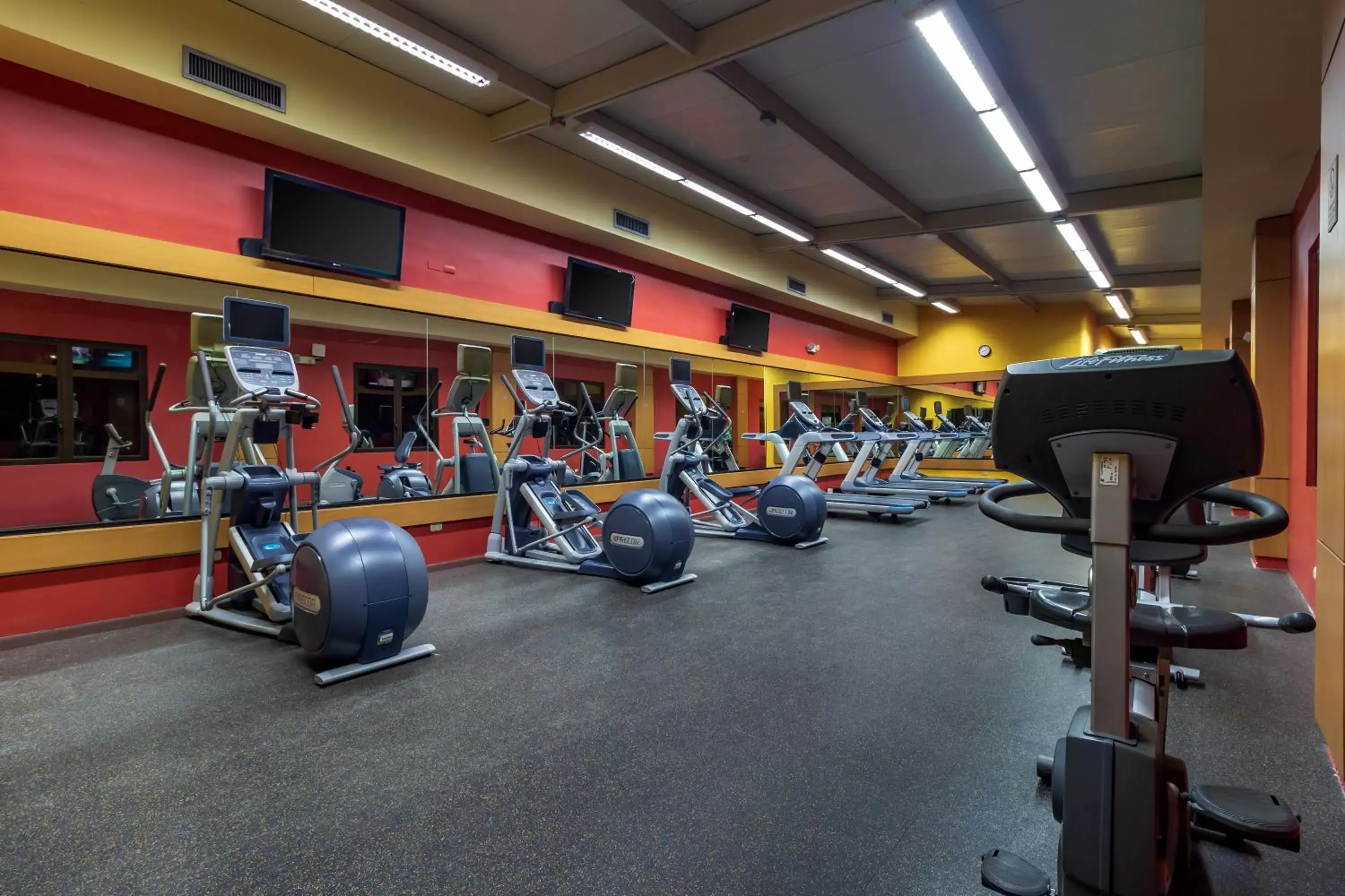 Fitness centre/facilities, Fitness Center/Facilities in Grand Hotel Guayaquil, Ascend Hotel Collection