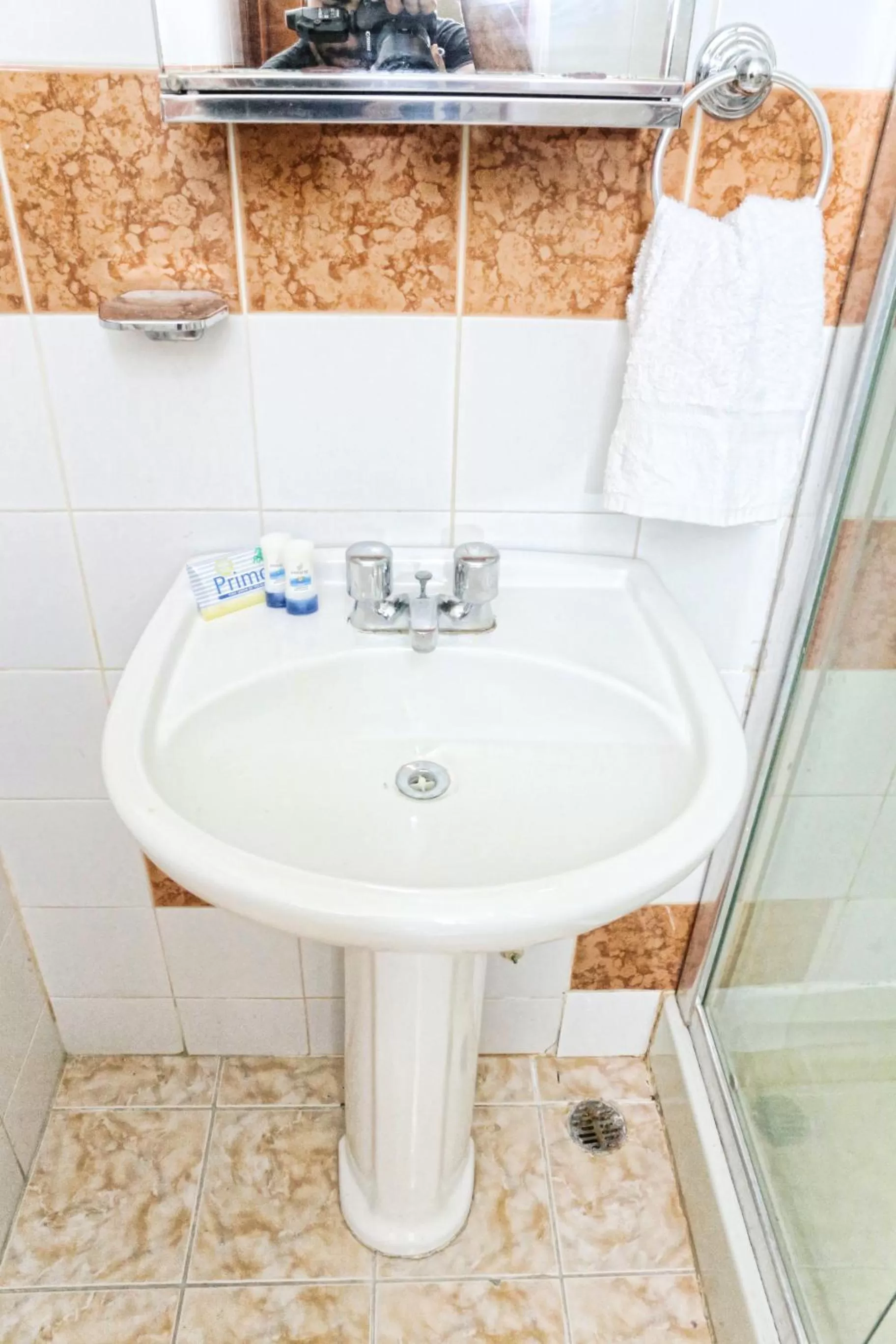 Bathroom in Hotel Aluge