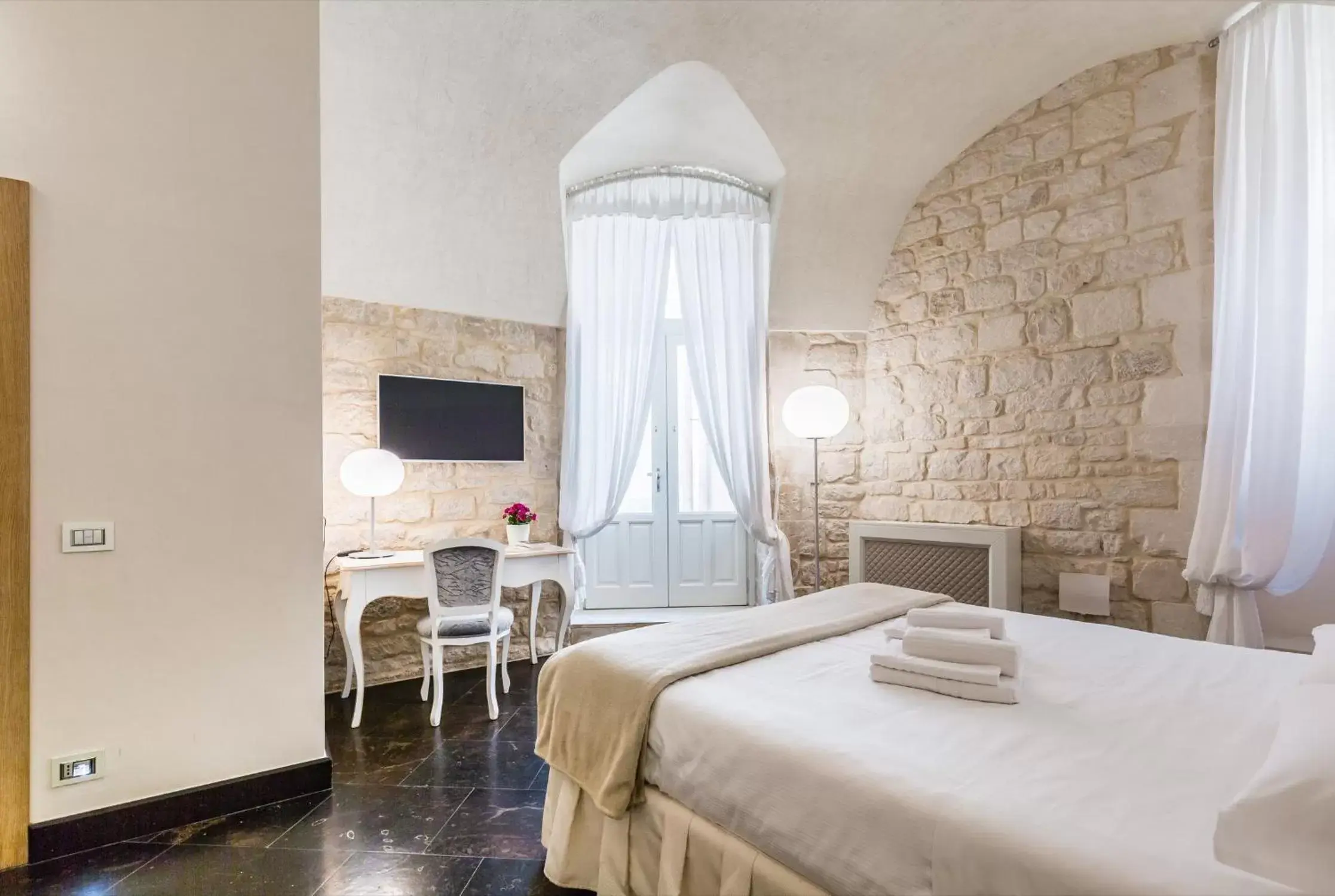 Bedroom, Bed in Scicli Albergo Diffuso