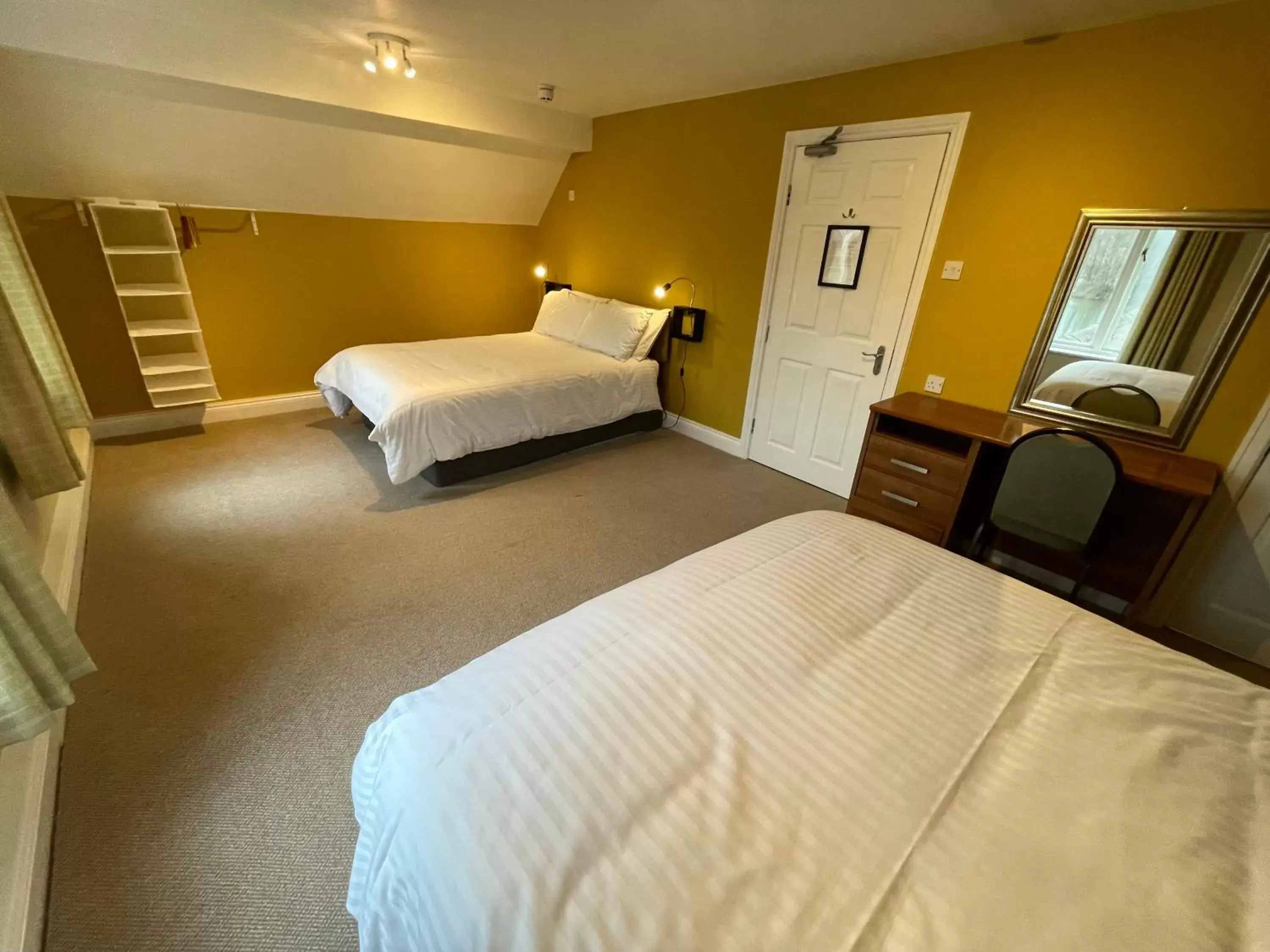 Bedroom, Bed in Cadmore Lodge Bed & Breakfast