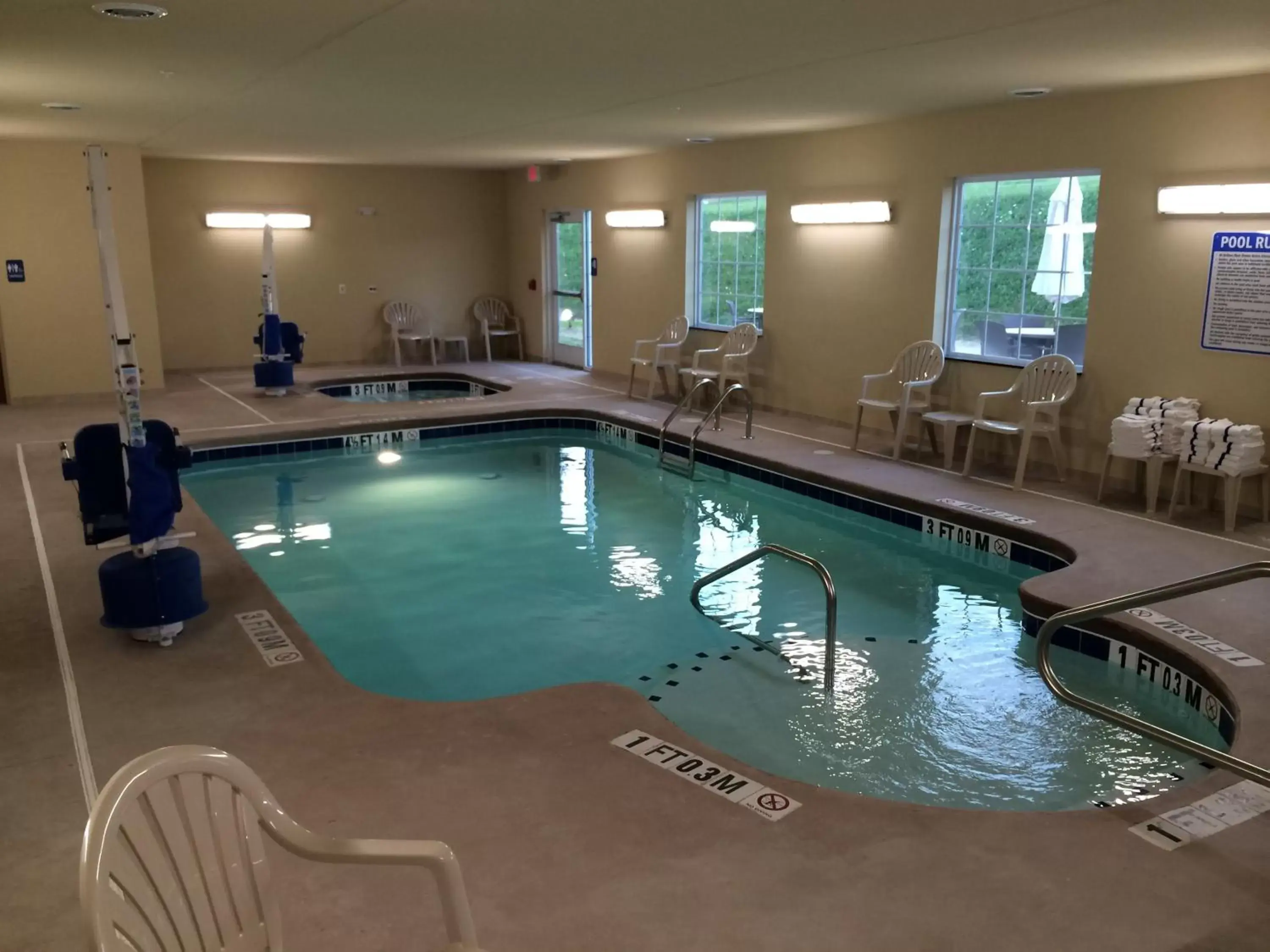 Swimming pool in Cobblestone Hotel & Suites - Punxsutawney Swimming pool in Cobblestone Hotel & Suites - Punxsutawney