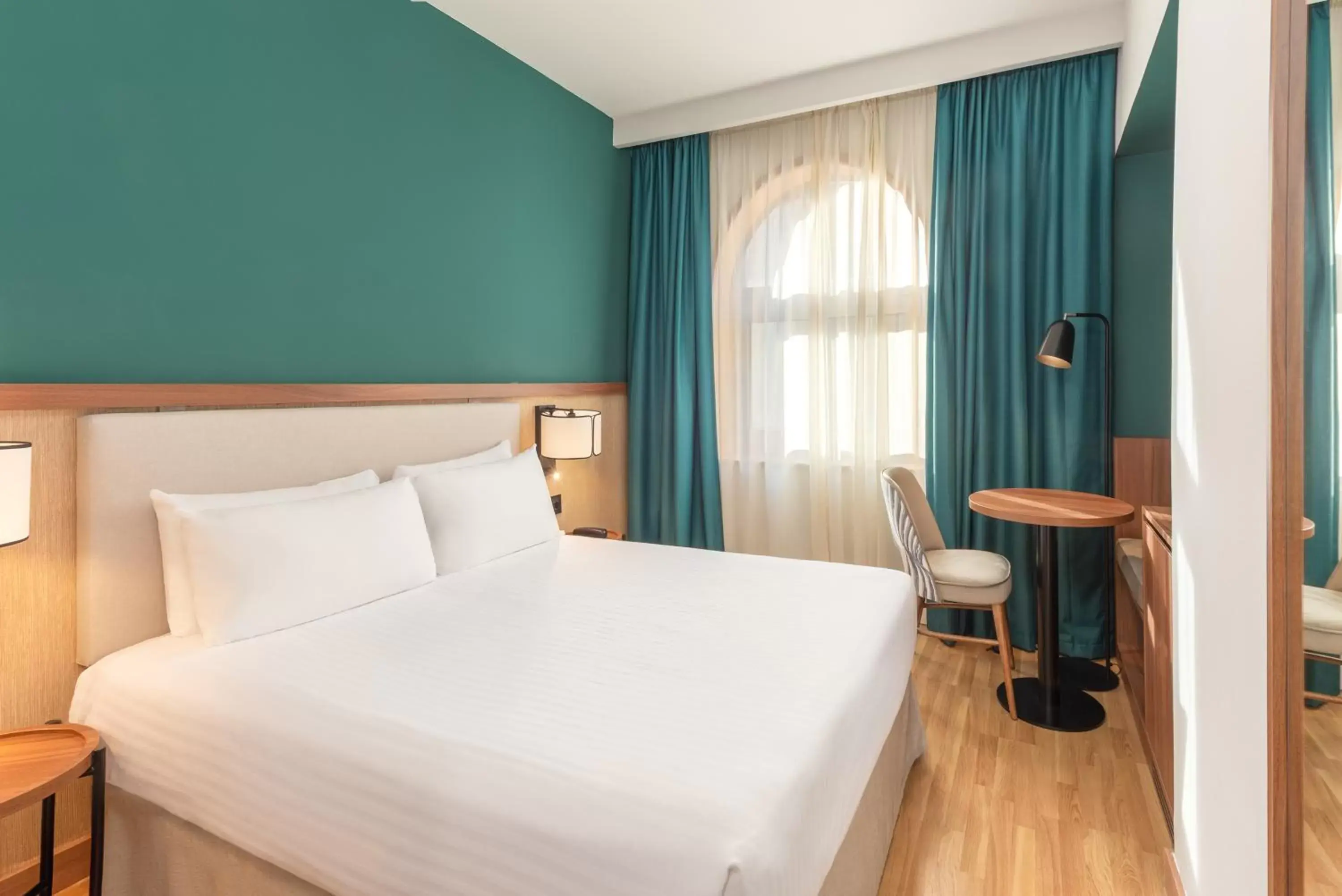 Bed in Hotel Elche Centro , affiliated by Melia