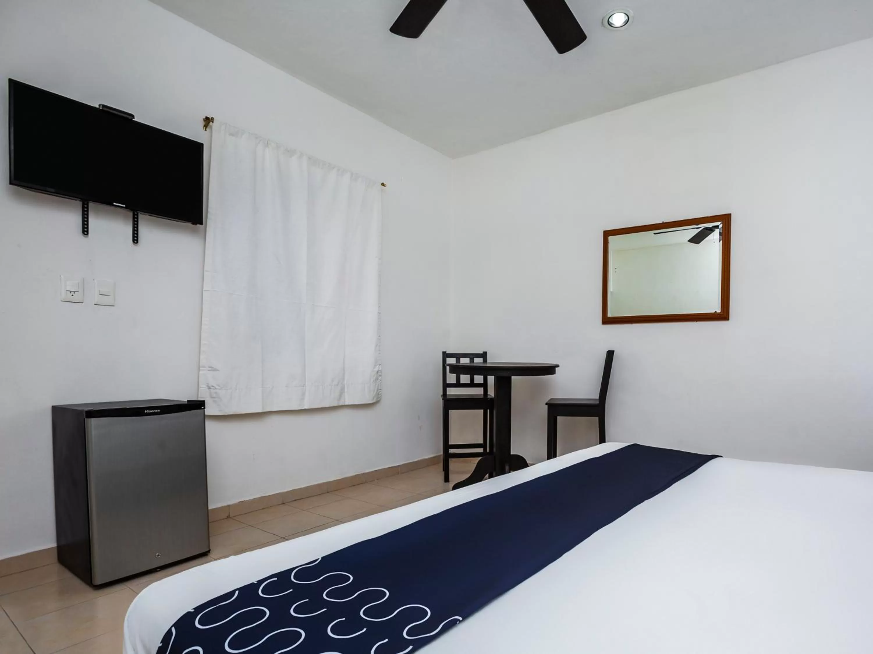 Photo of the whole room, Bed in Hotel Zazil-Naj