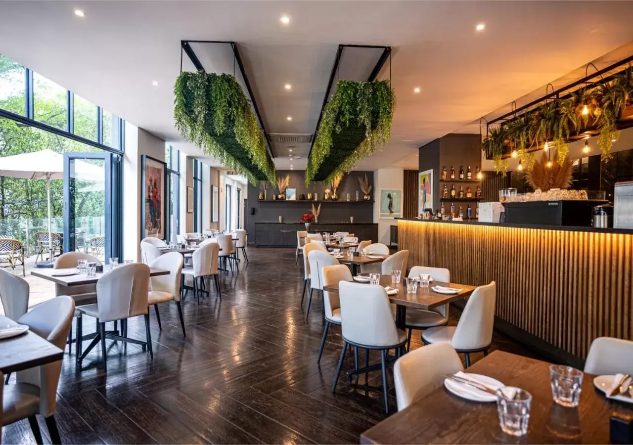 Restaurant/Places to Eat in The Catalyst Apartment Hotel by NEWMARK