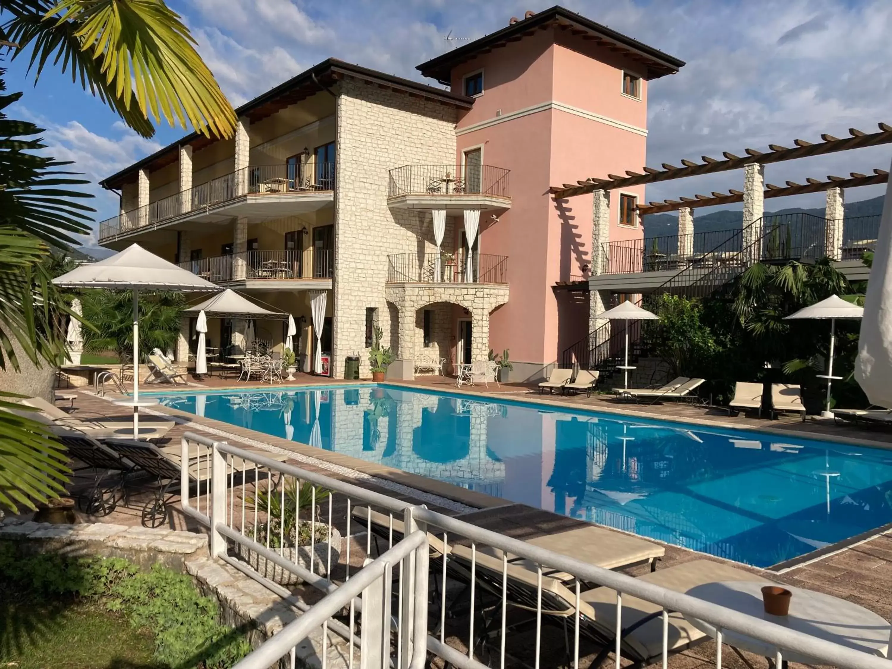 Swimming Pool in Residenza Le Due Torri