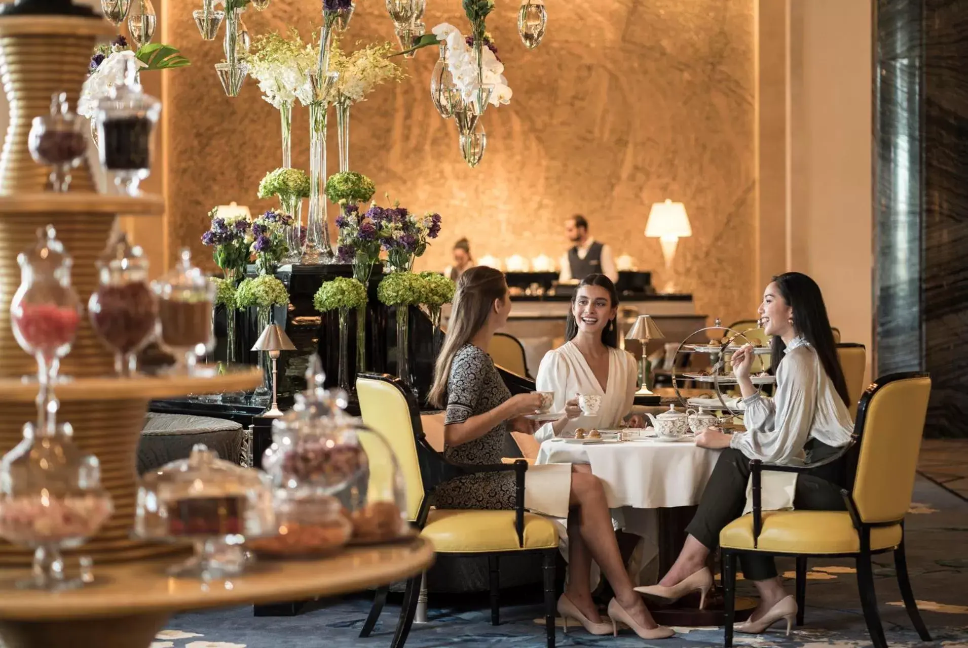 Restaurant/places to eat in Four Seasons Resort Dubai at Jumeirah Beach Restaurant/places to eat in Four Seasons Resort Dubai at Jumeirah Beach