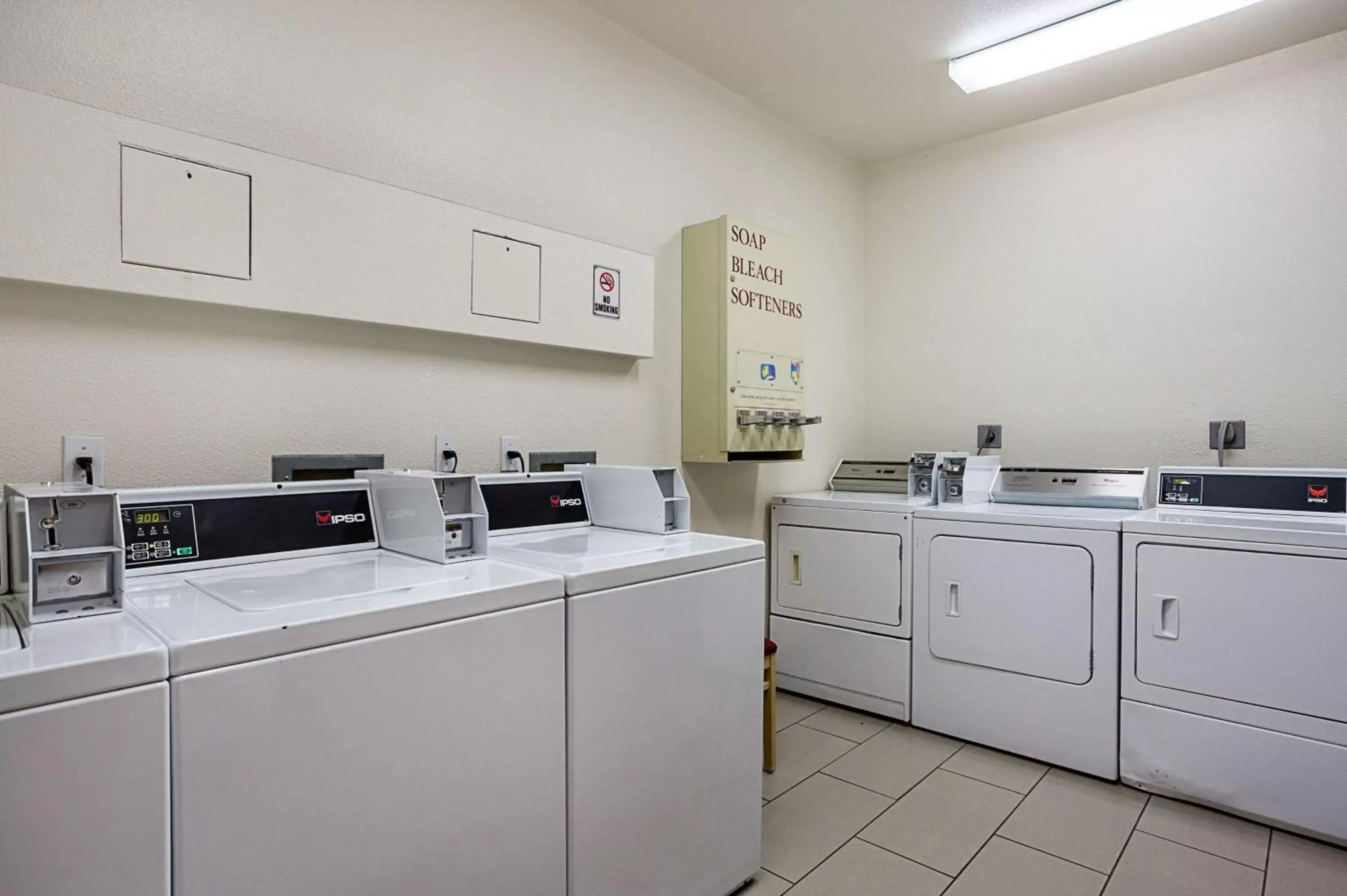 On site, Kitchen/Kitchenette in Motel 6-Page, AZ