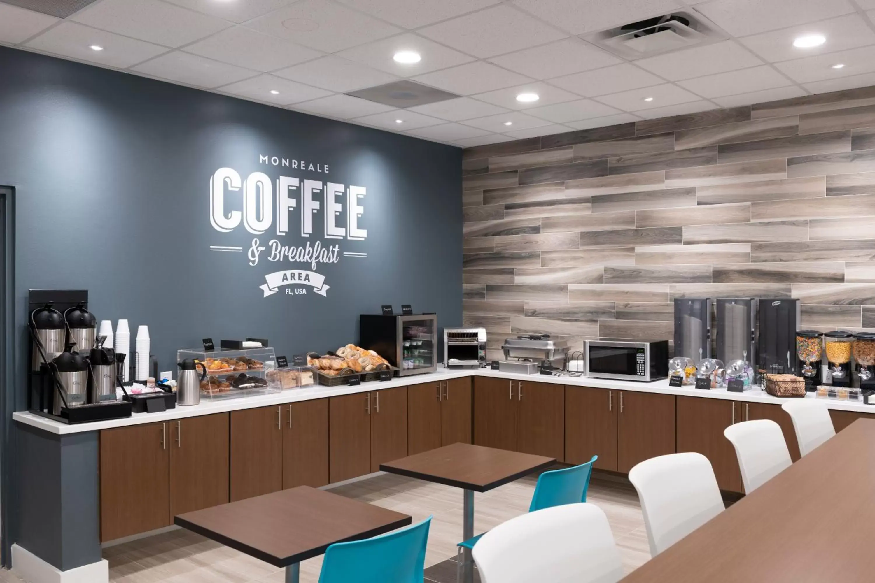 Restaurant/places to eat in Hotel Monreale Express International Drive Orlando Restaurant/places to eat in Hotel Monreale Express International Drive Orlando