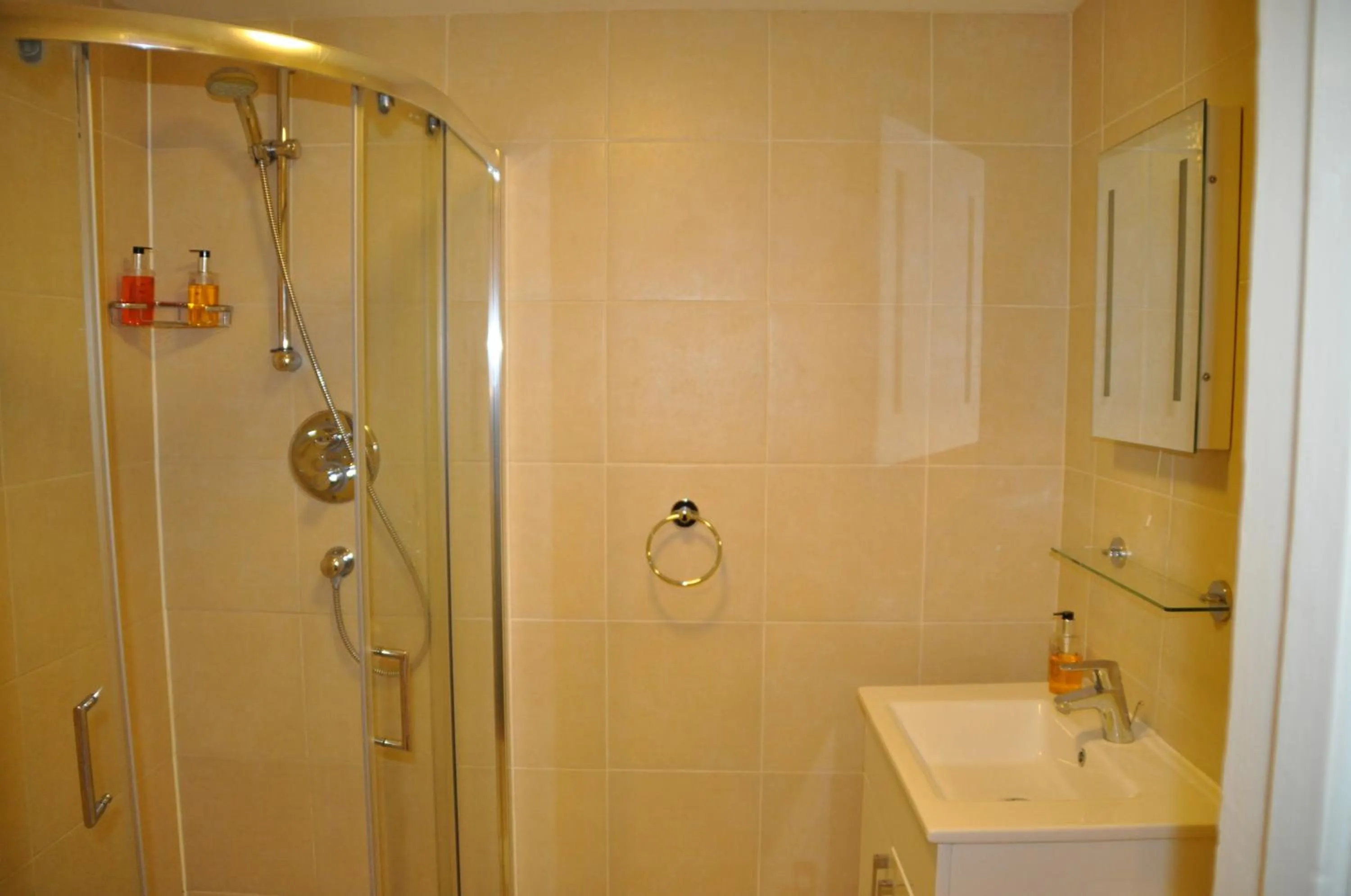 Bathroom in Barry House