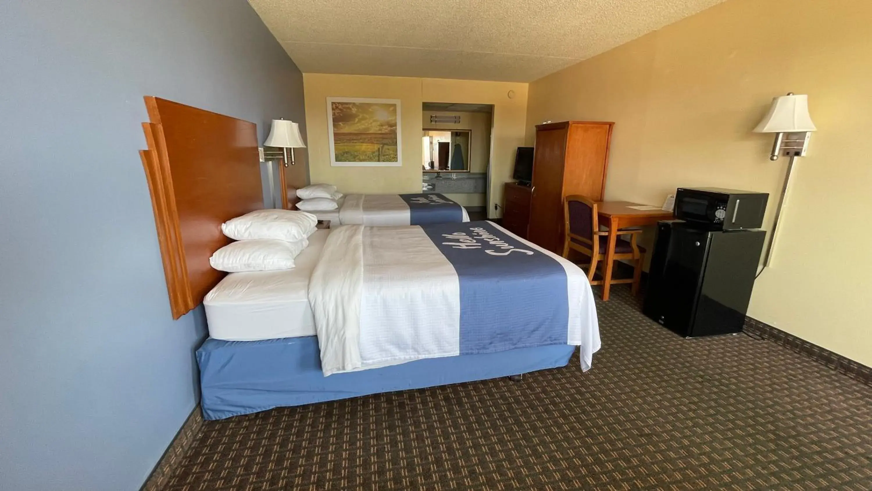 Bed in Days Inn by Wyndham Salina South