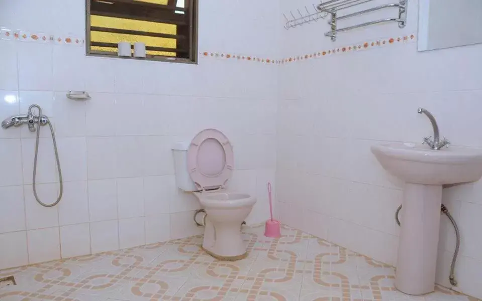 Bathroom in Palace Hotel Bathroom in Palace Hotel