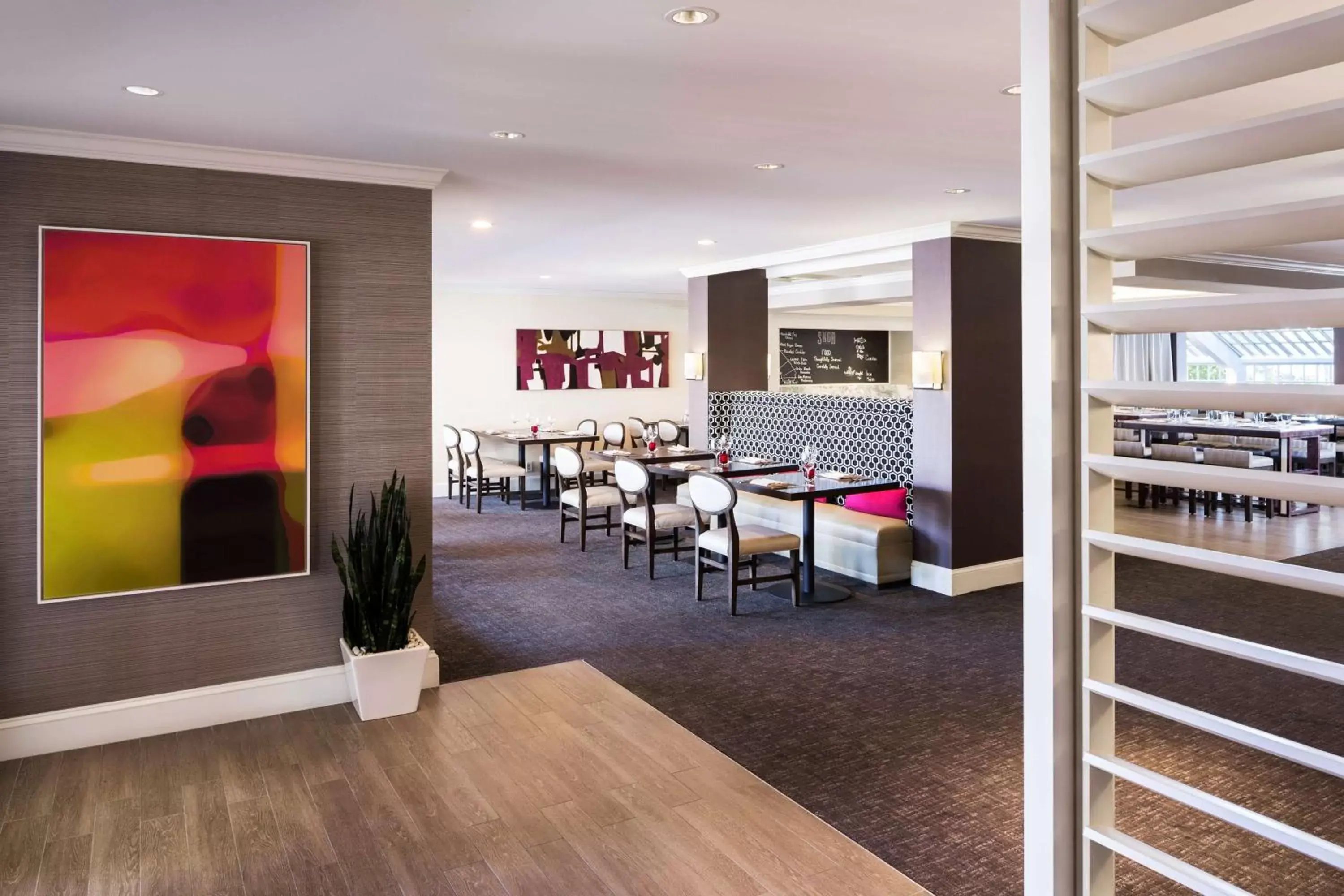 Restaurant/places to eat in Hyatt Regency Newport Beach Restaurant/places to eat in Hyatt Regency Newport Beach