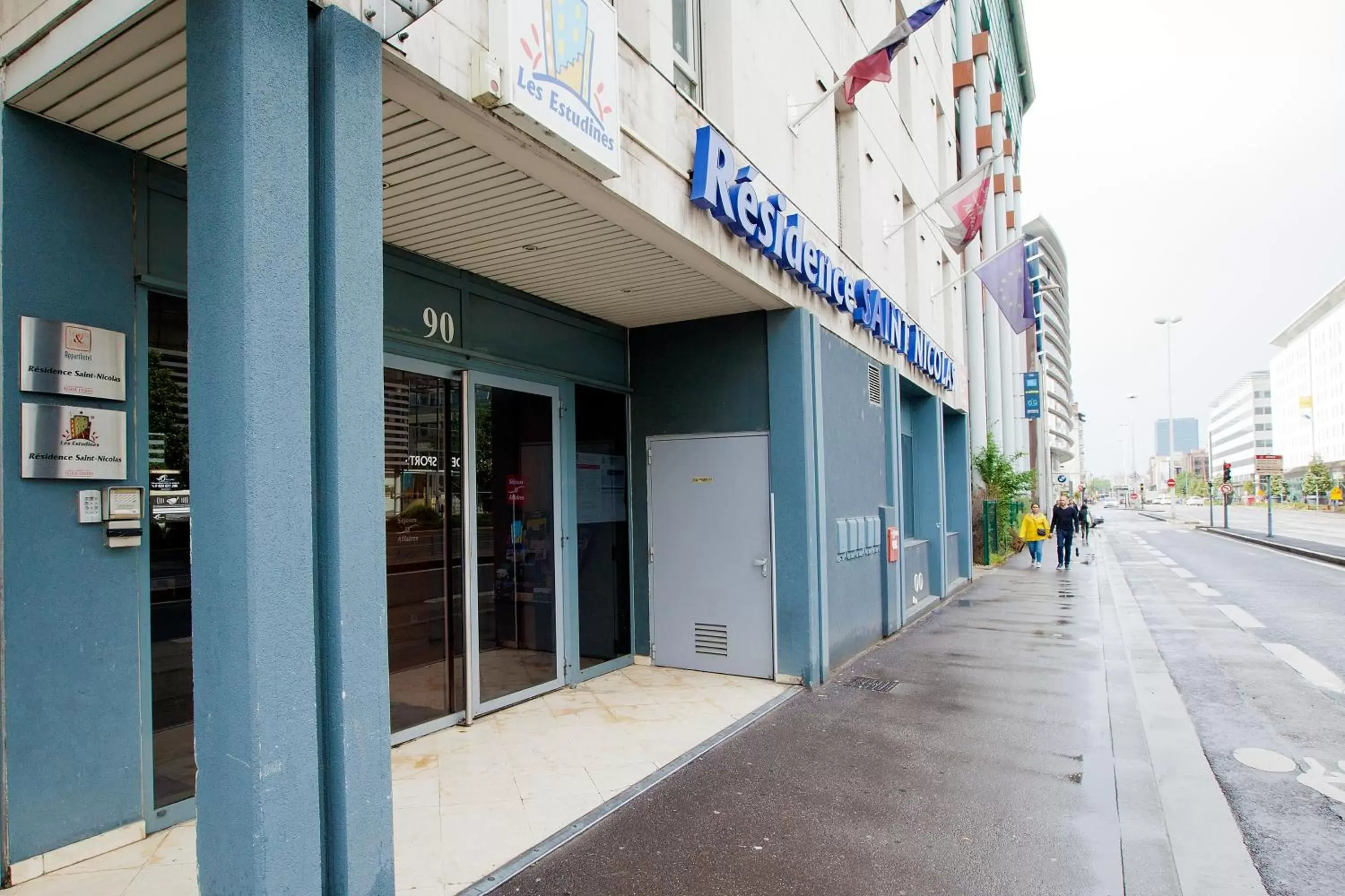 Facade/entrance in Séjours & Affaires Lyon Saint-Nicolas