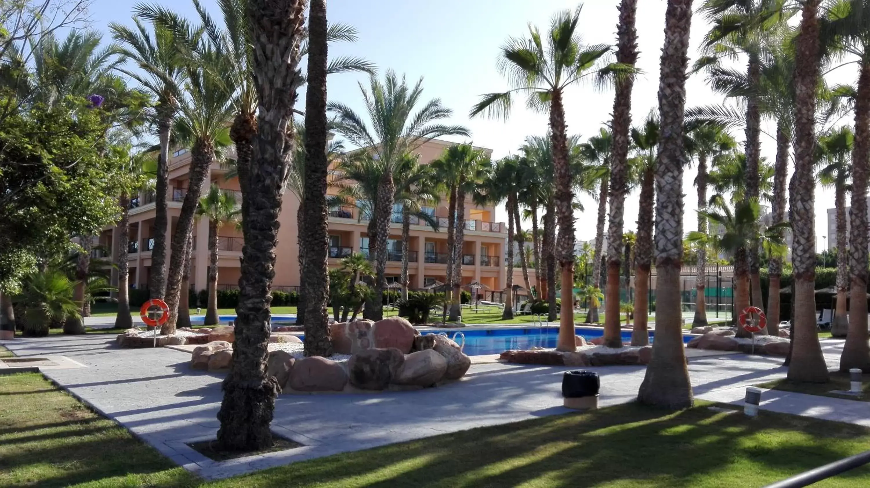Banquet/Function facilities, Swimming Pool in Hotel Alicante Golf