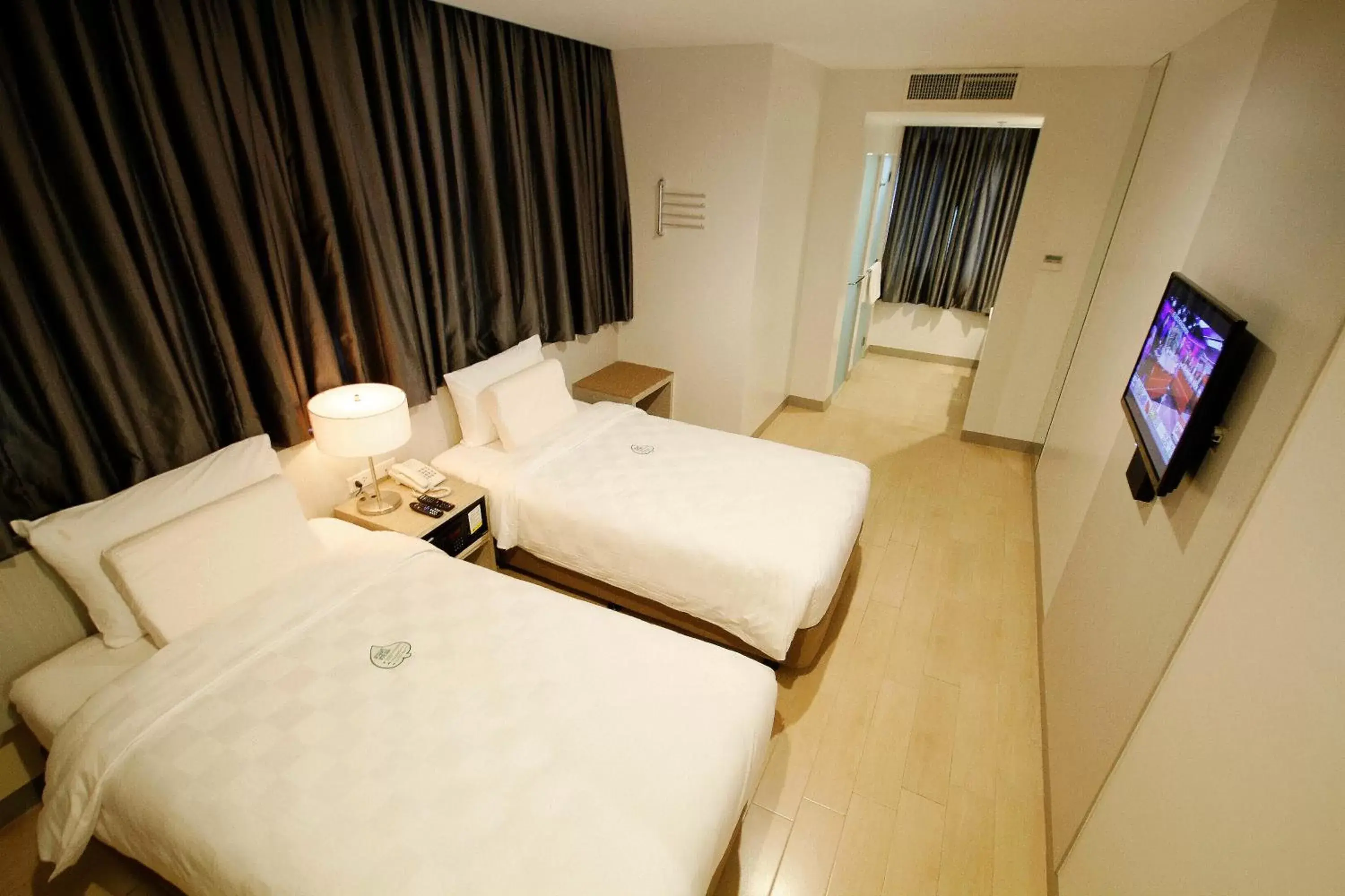 Photo of the whole room, Bed in Go Hotels Ortigas Center