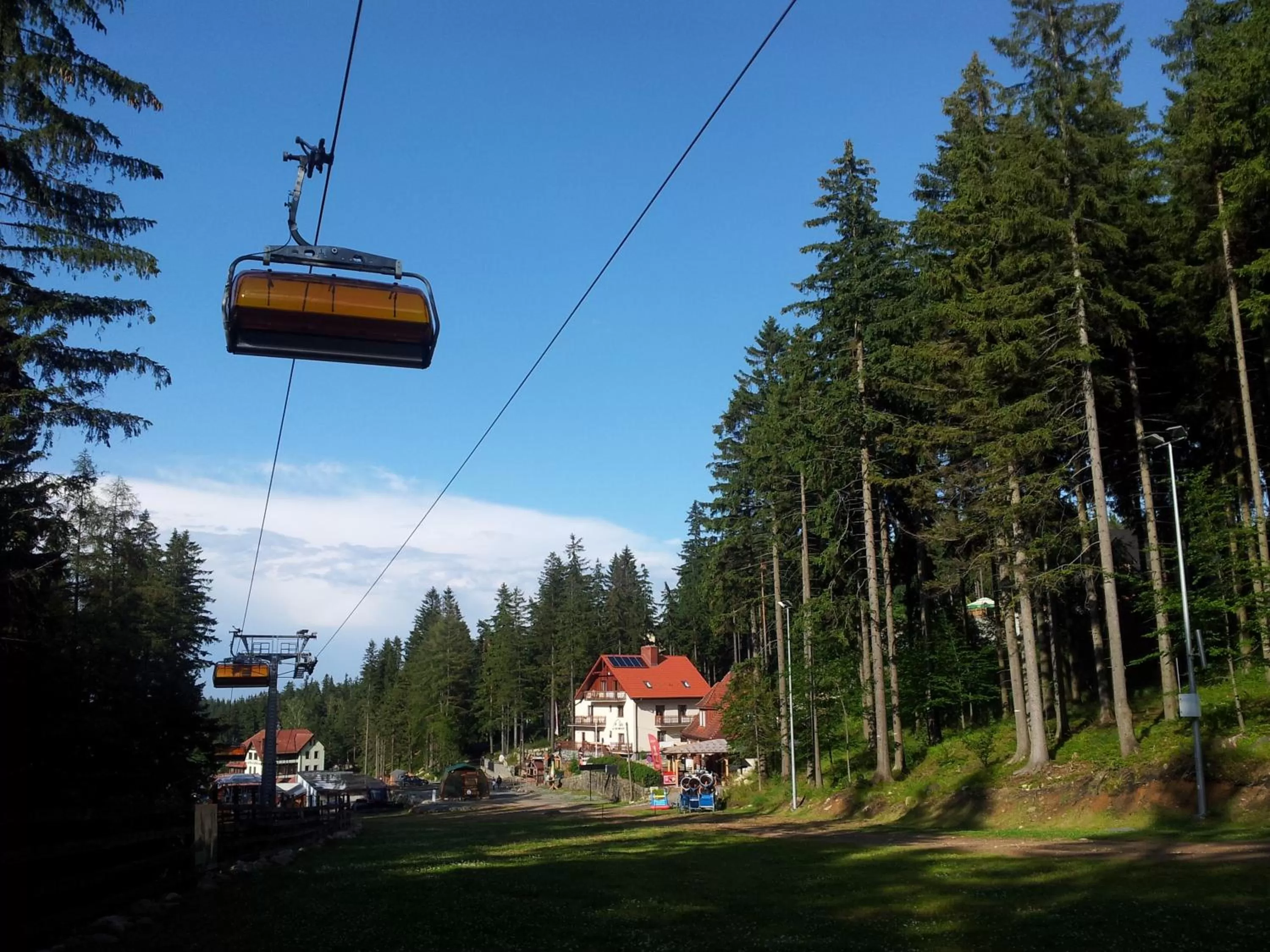 Day in Safir przy samym WYCIĄGU