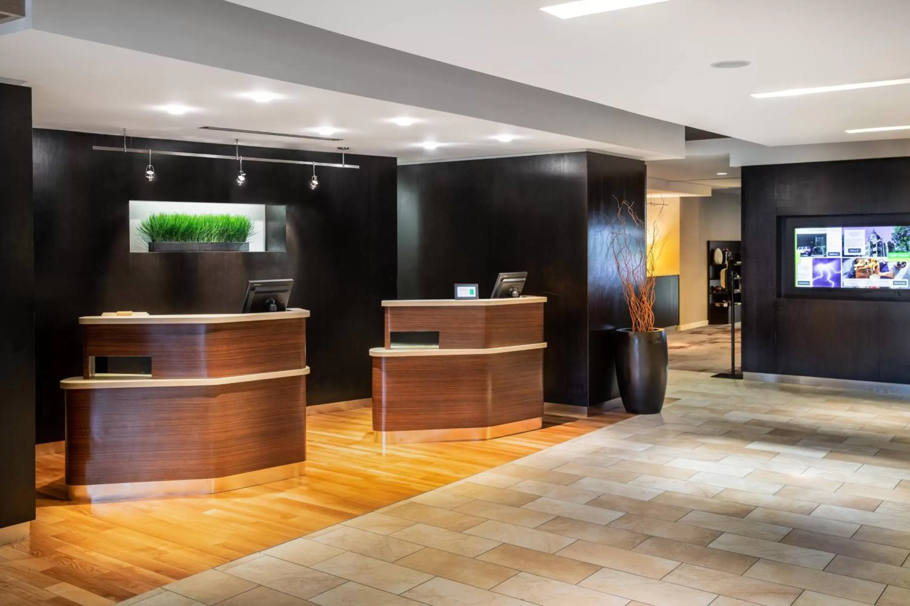 Lobby or reception, Lobby/Reception in Courtyard by Marriott Denton