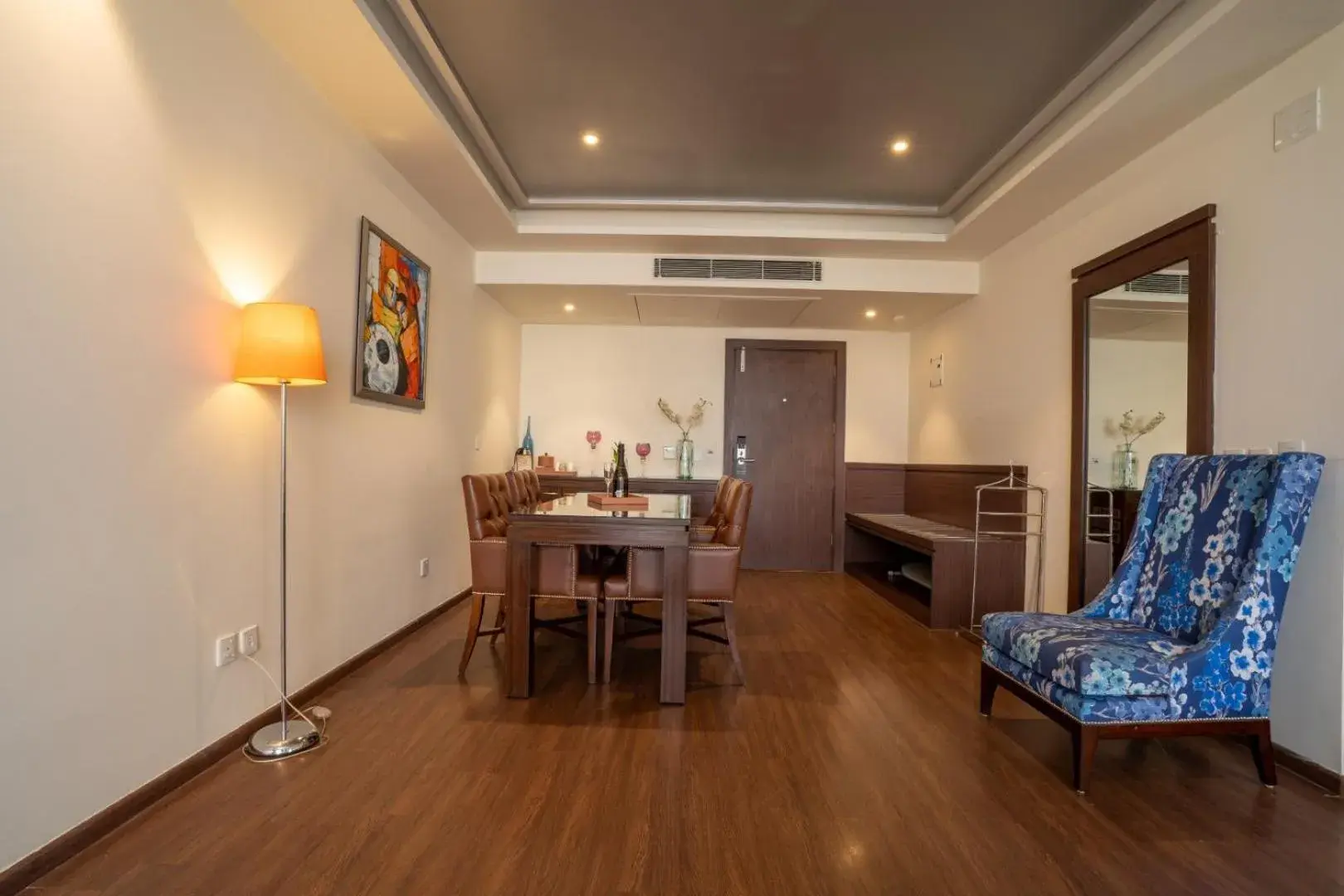 Living room, Dining Area in Indraprastha Spa Resort
