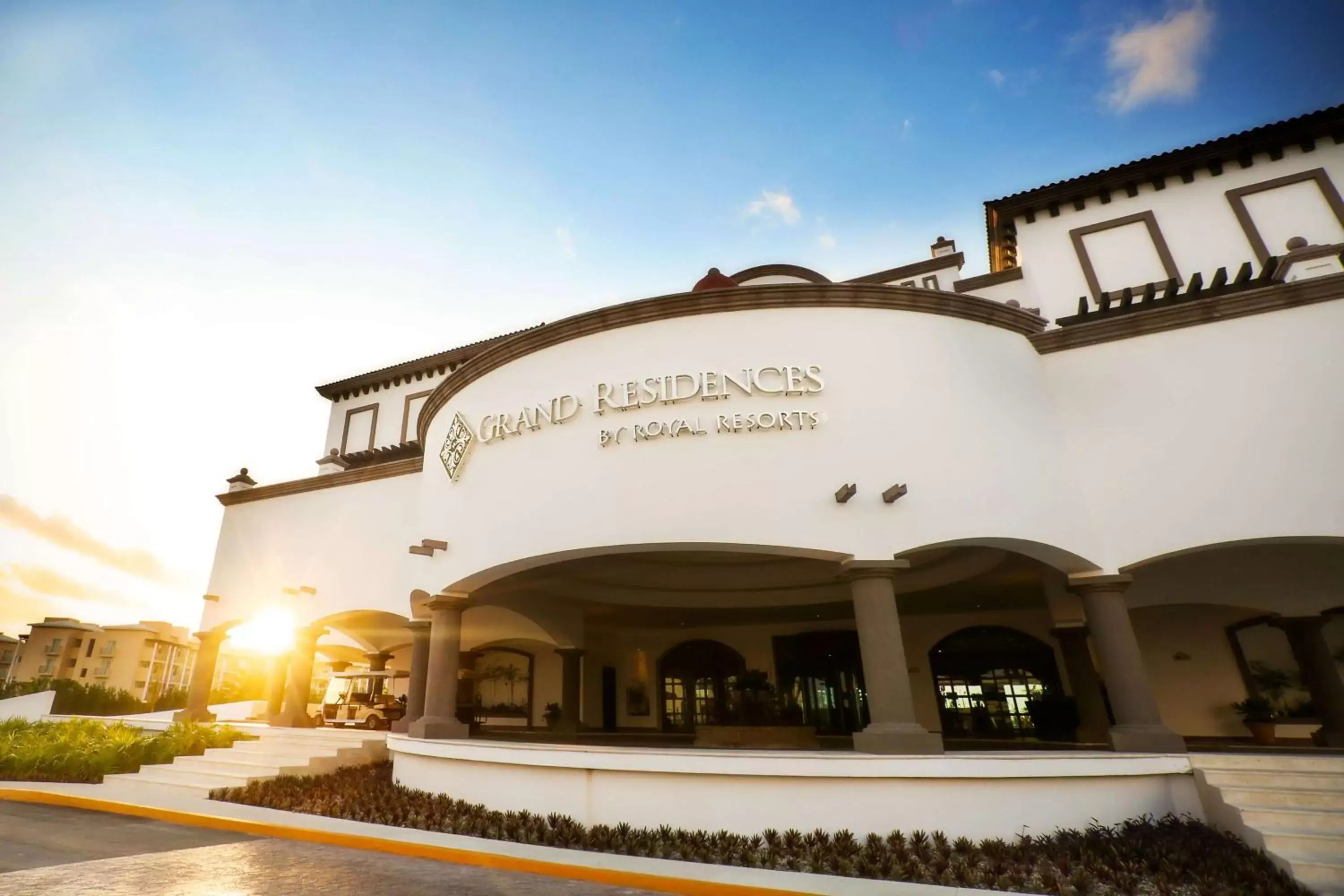 Property building in Grand Residences Riviera Cancun, All Inclusive Property building in Grand Residences Riviera Cancun, All Inclusive