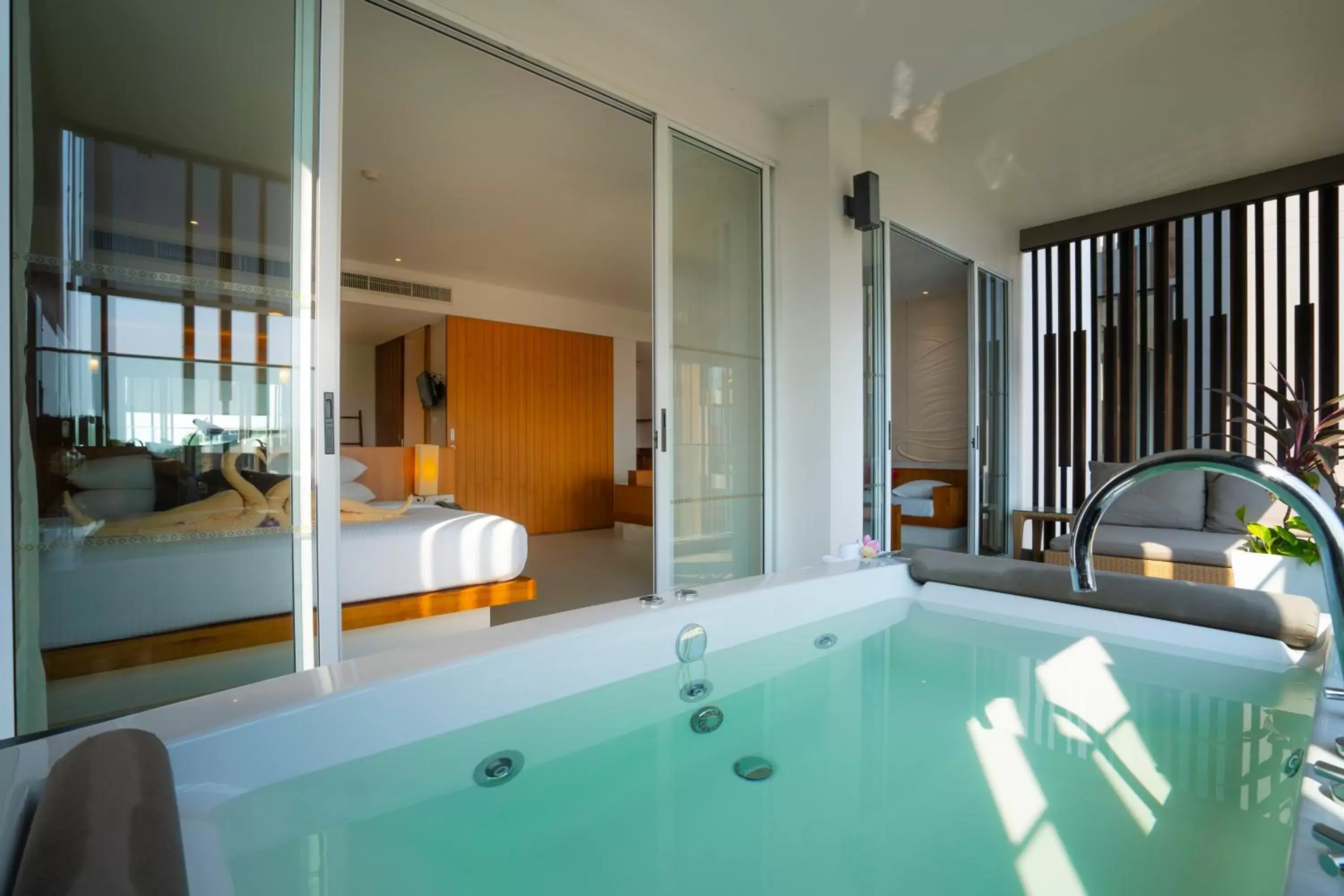 Hot Tub, Bathroom in G Hua Hin Resort & Mall