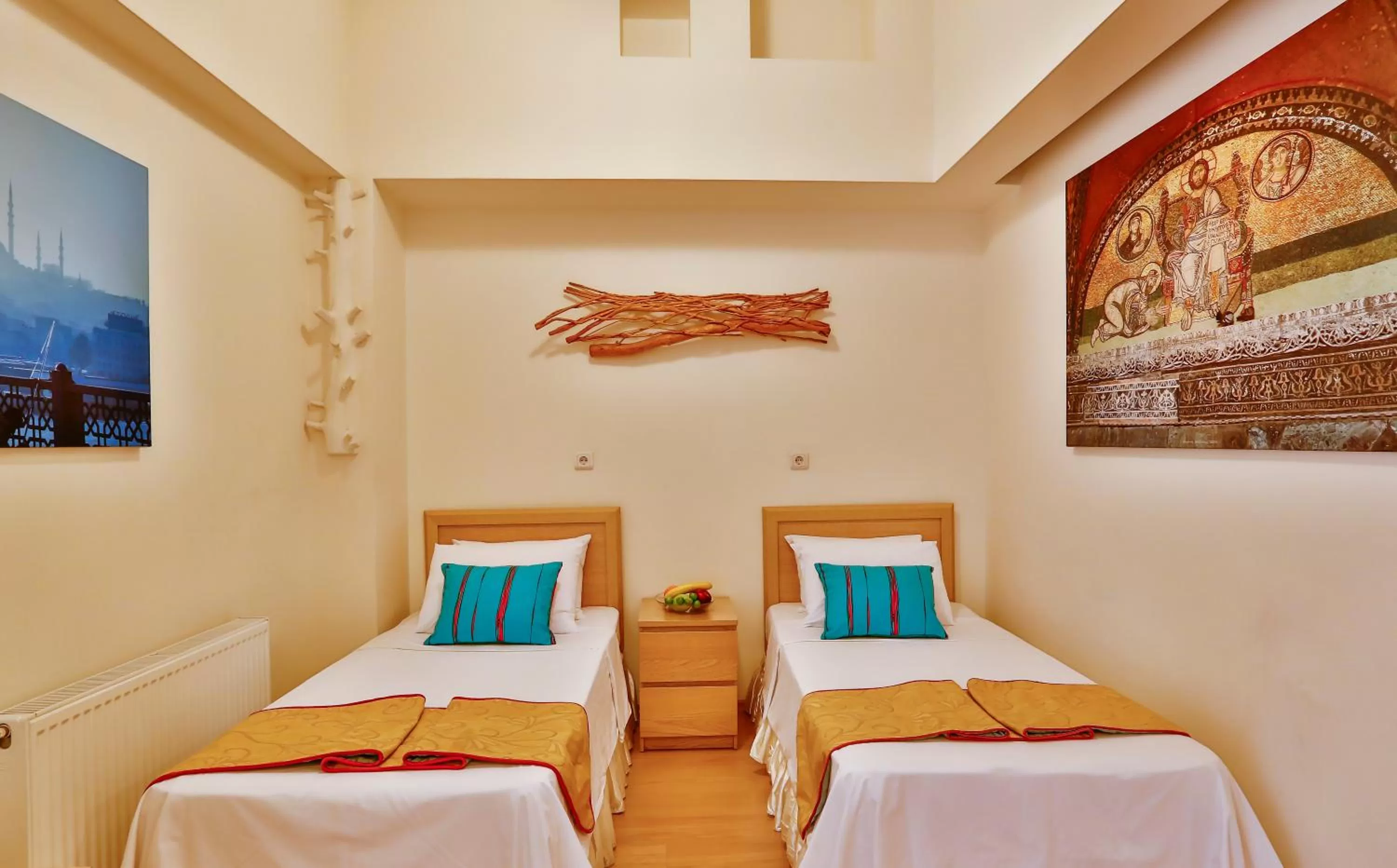 Photo of the whole room, Bed in Han Hotel