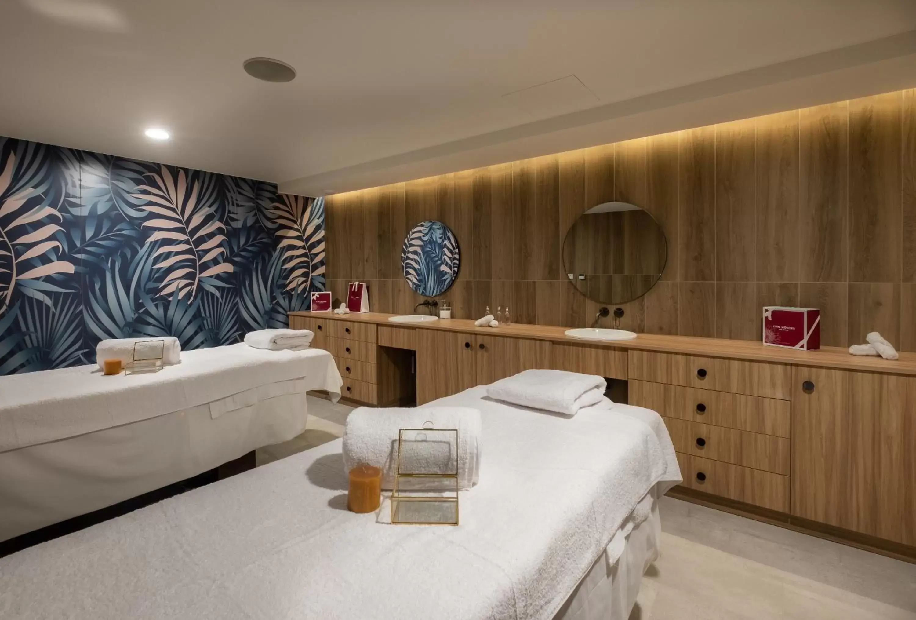 Spa and wellness centre/facilities in GOLDEN TULIP LYON OUEST TECHLID Hotel & Spa