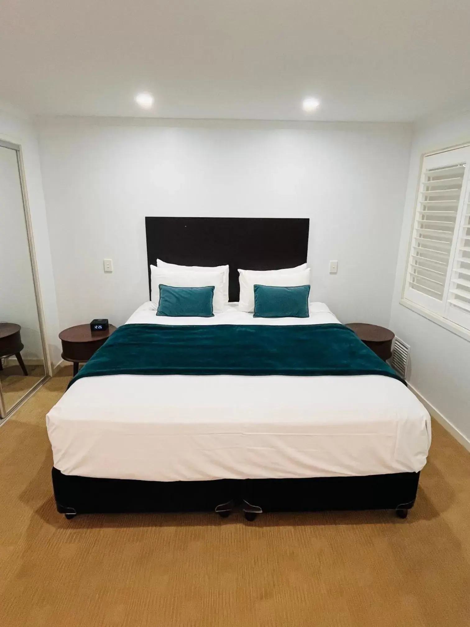 Bedroom, Bed in at Marina Shores