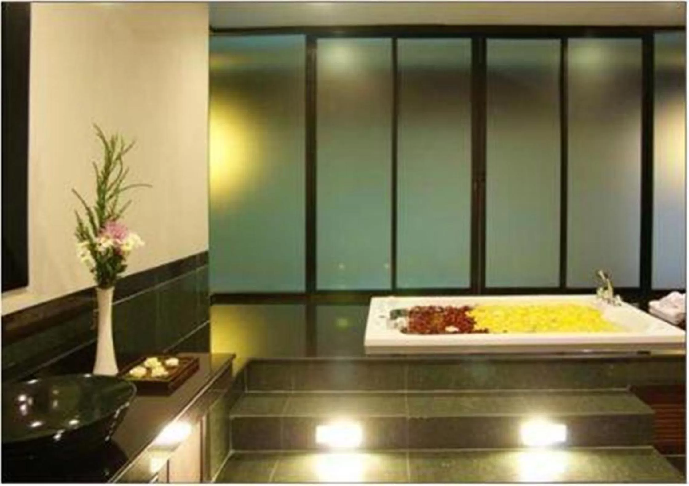 Bathroom, Bed in Yodia Heritage Hotel