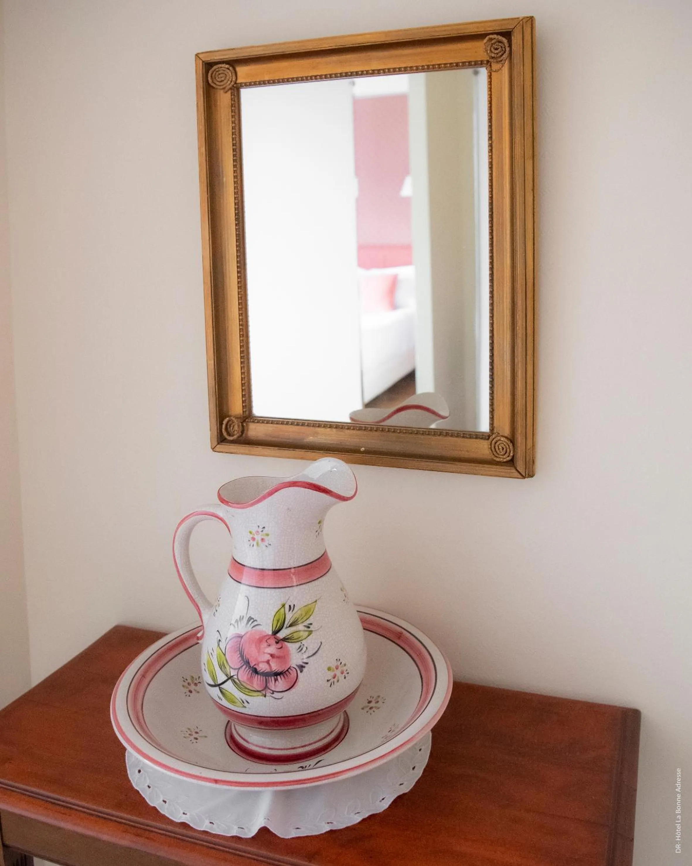 Photo of the whole room in Hotel de Charme La Bonne Adresse - Logis hotels