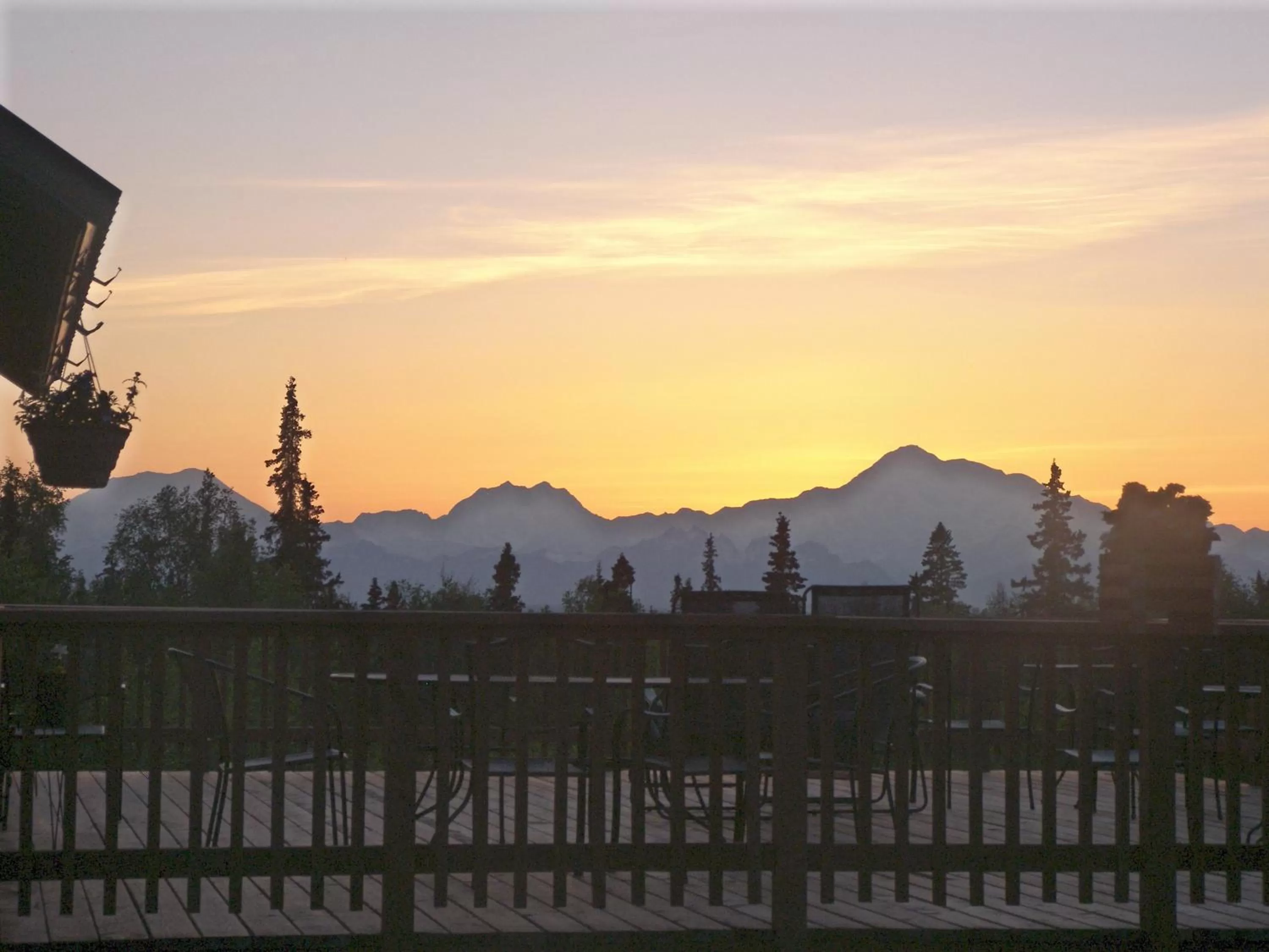 Night in Grace and Bill's Freedom Hills B&B