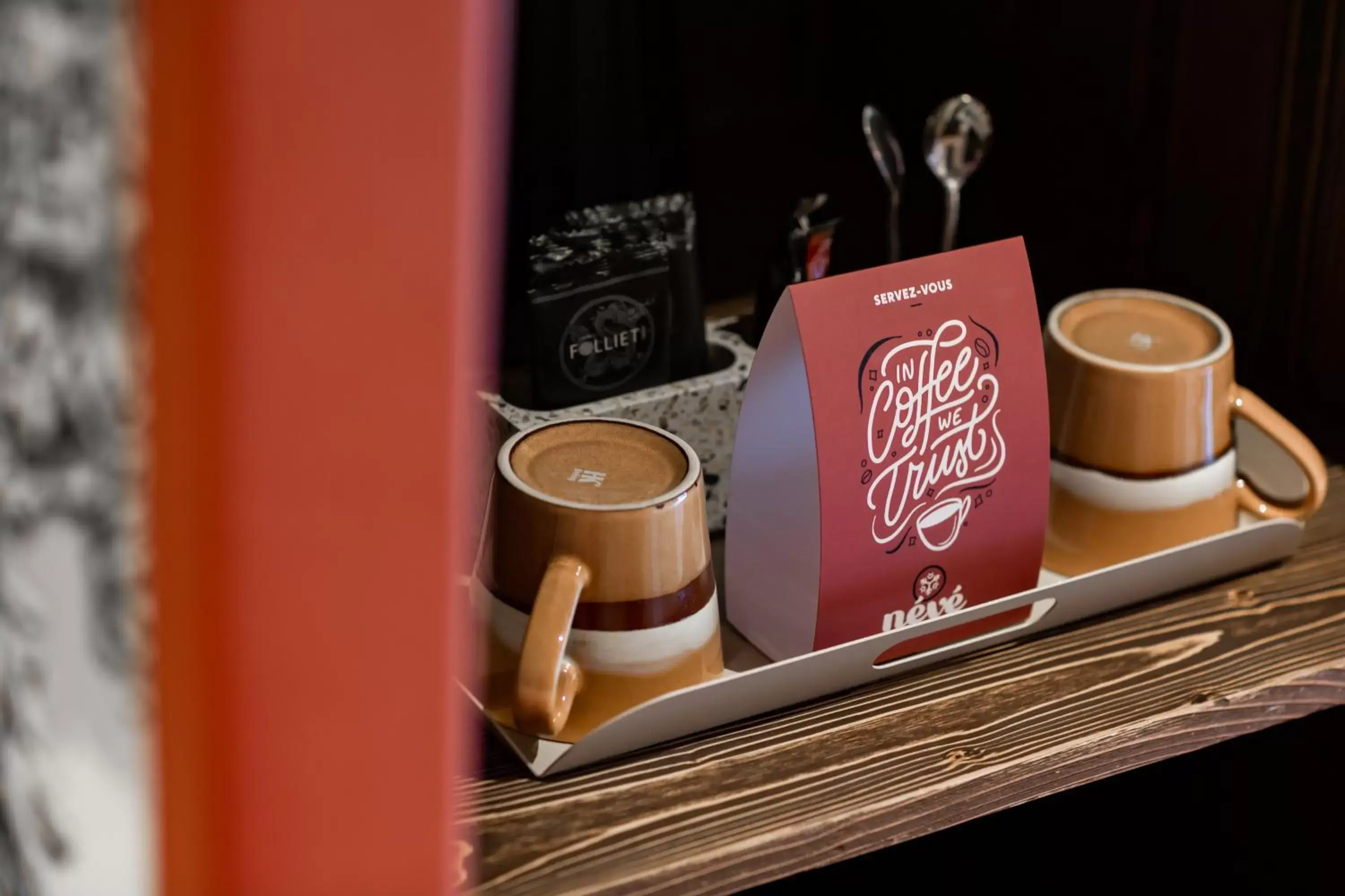 Coffee/tea facilities in Hôtel Névé