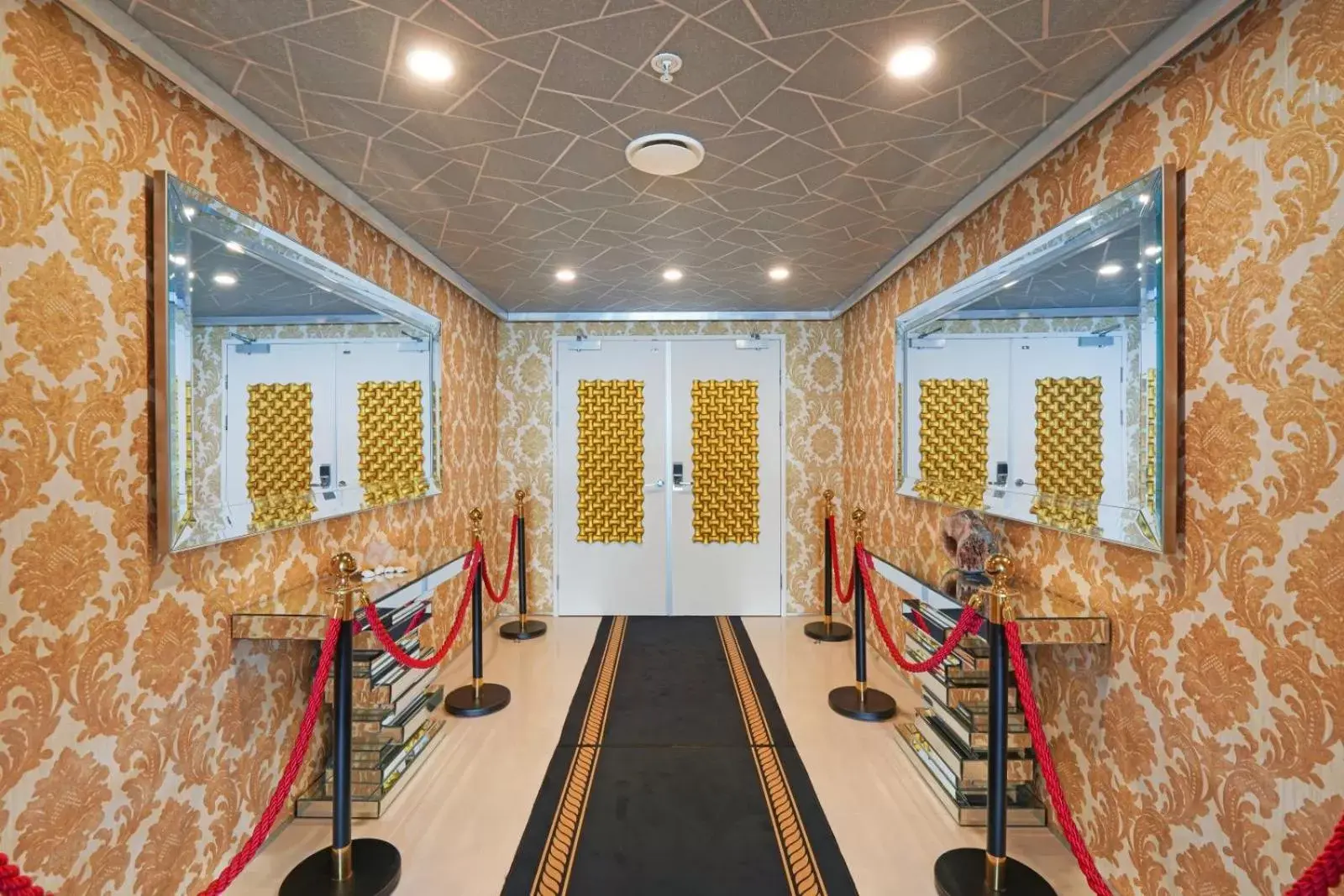 Facade/entrance in Q1 Resort & Spa - Official Facade/entrance in Q1 Resort & Spa - Official