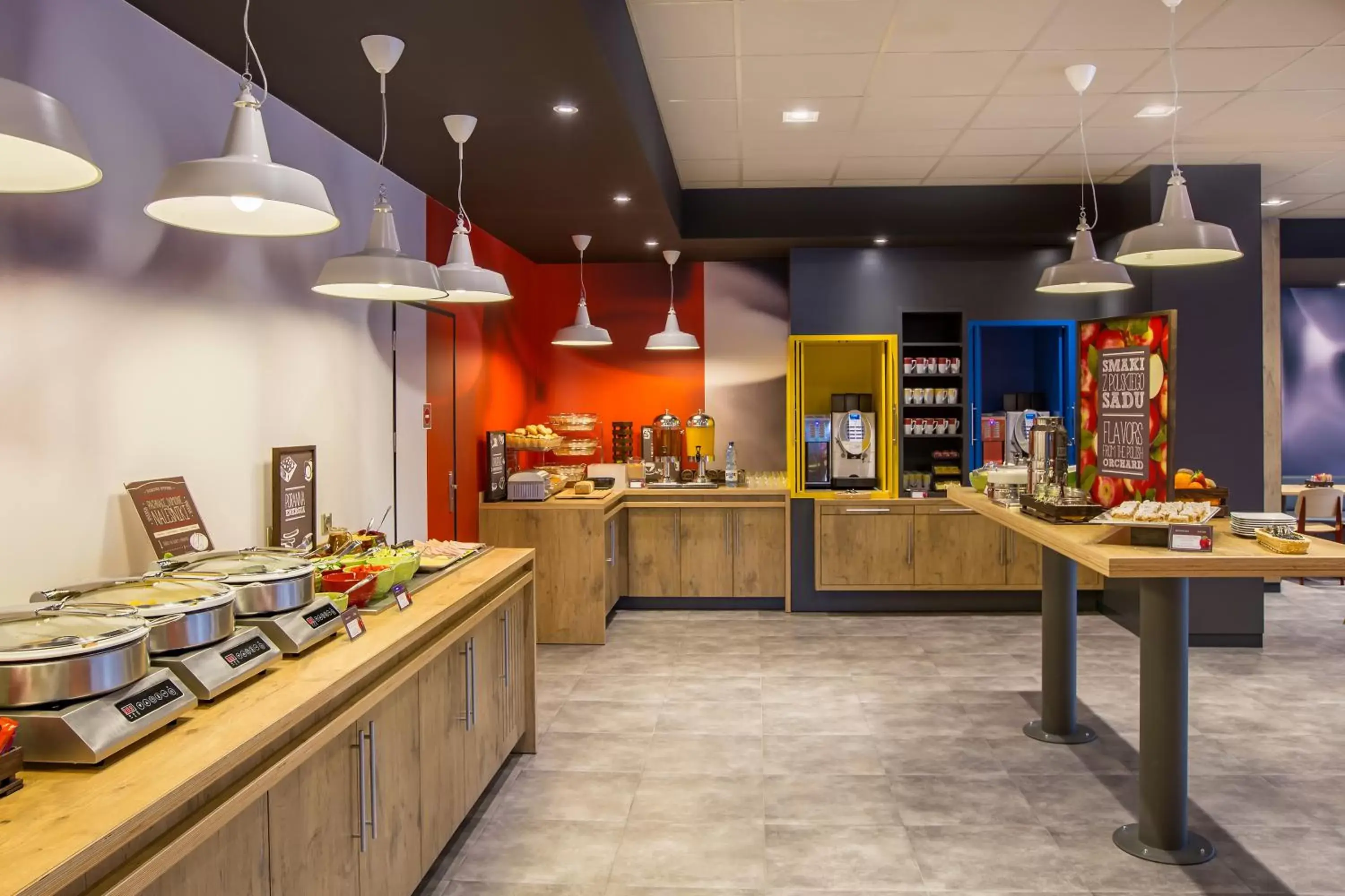 Restaurant/places to eat in Ibis Wroclaw Centrum Restaurant/places to eat in Ibis Wroclaw Centrum