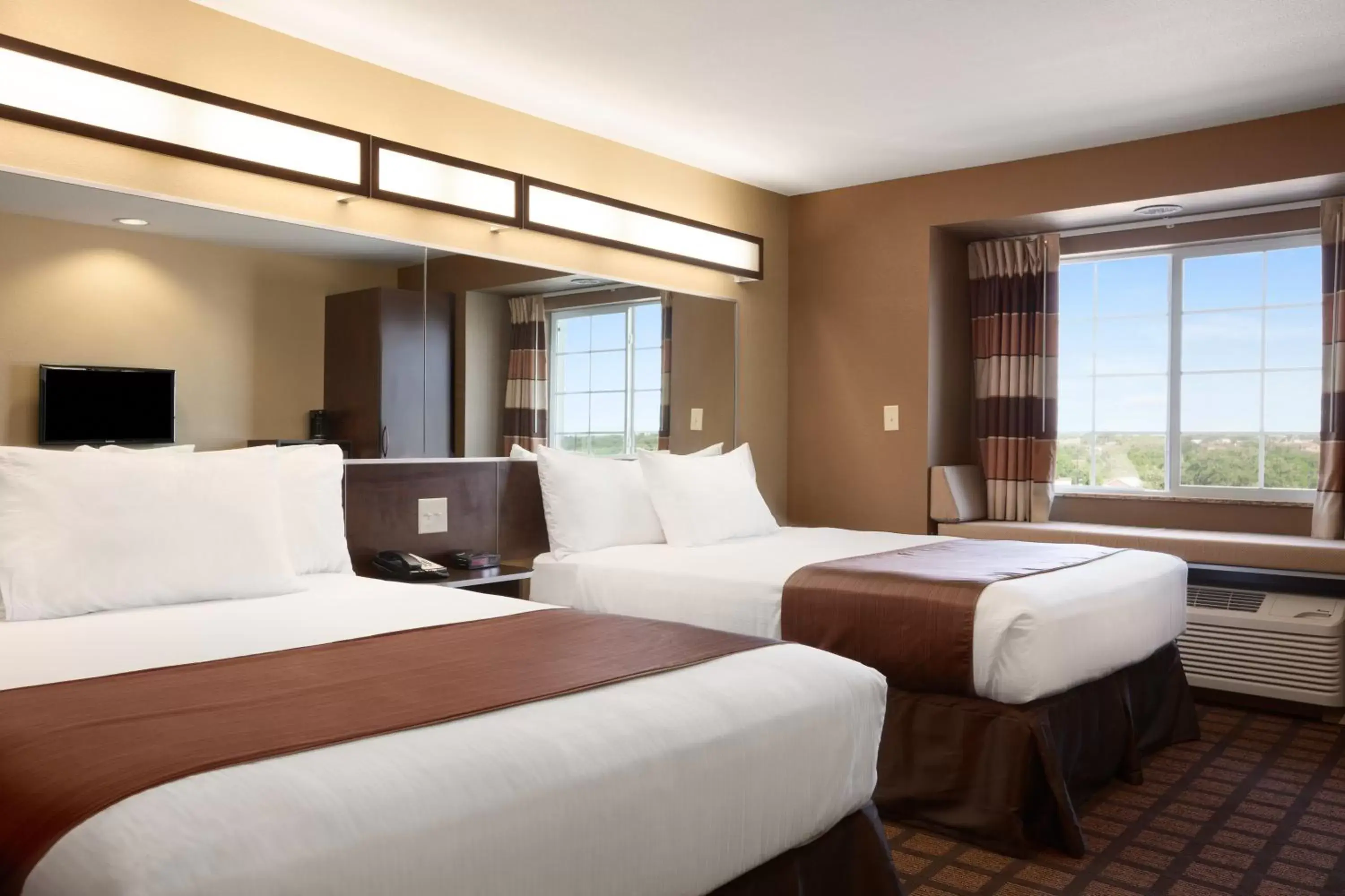 Bedroom, Bed in Microtel Inn & Suites Kenedy