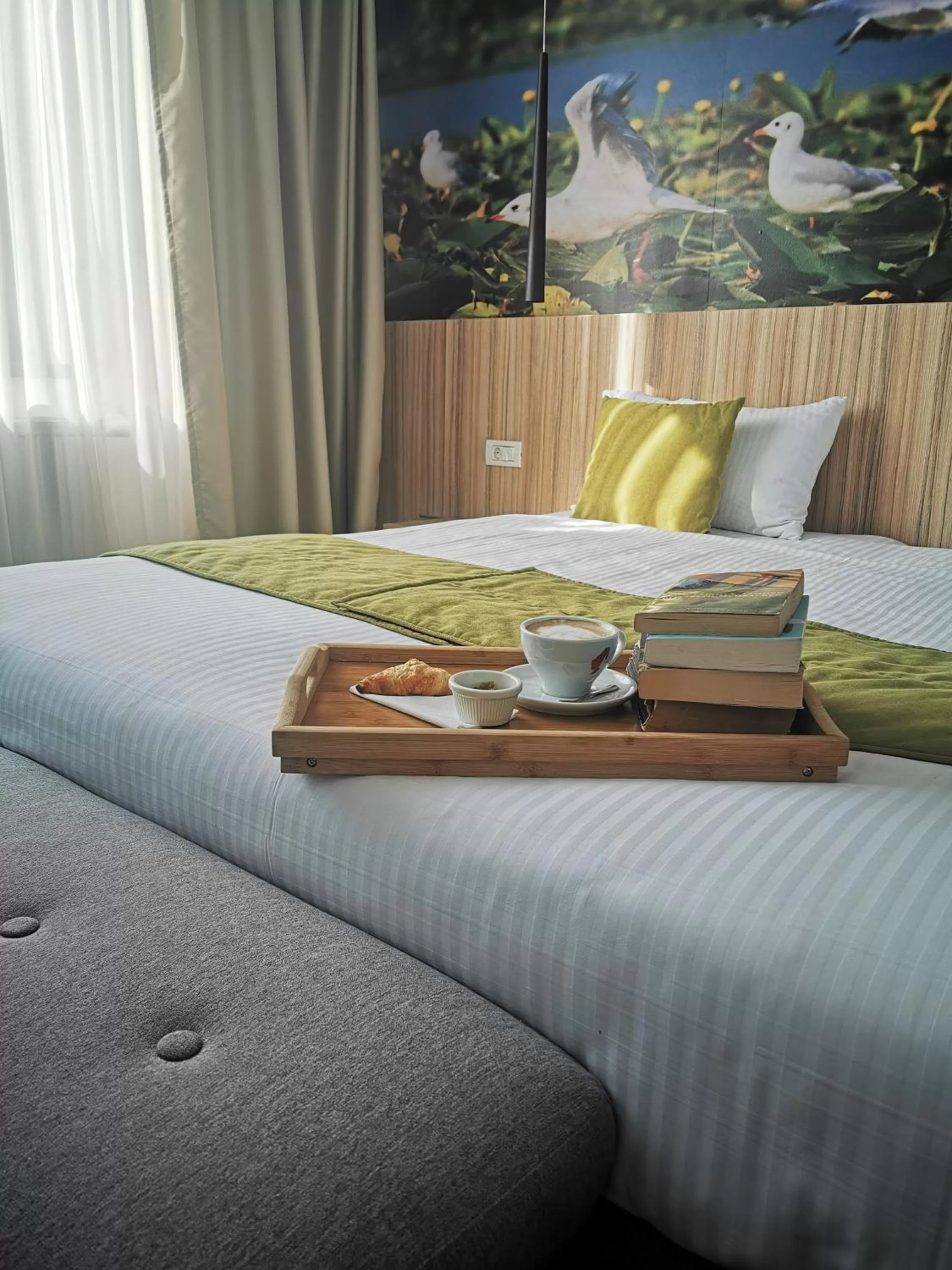 room service, Bed in YMY Boutique Residence