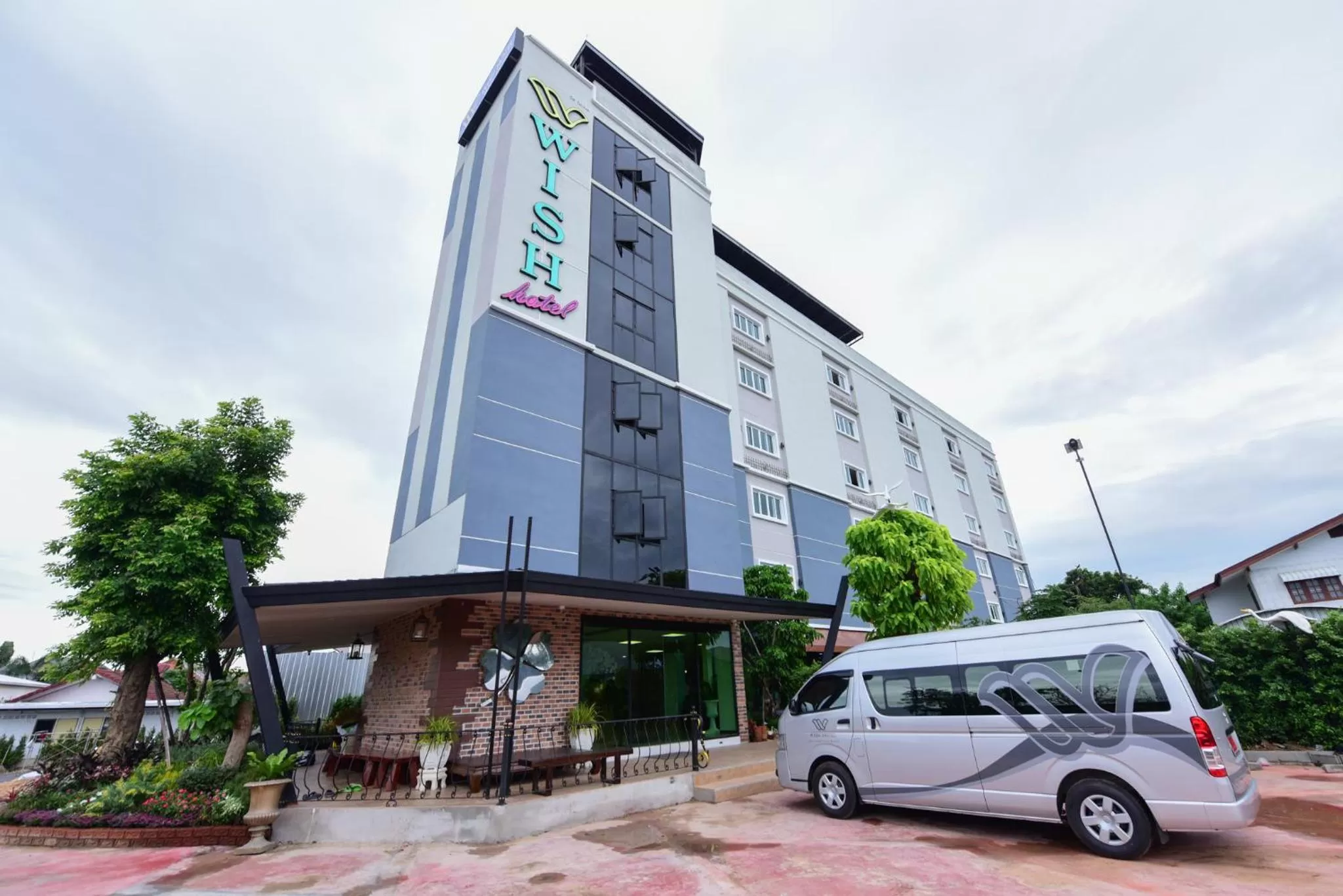 Facade/entrance in Wish Hotel Ubon